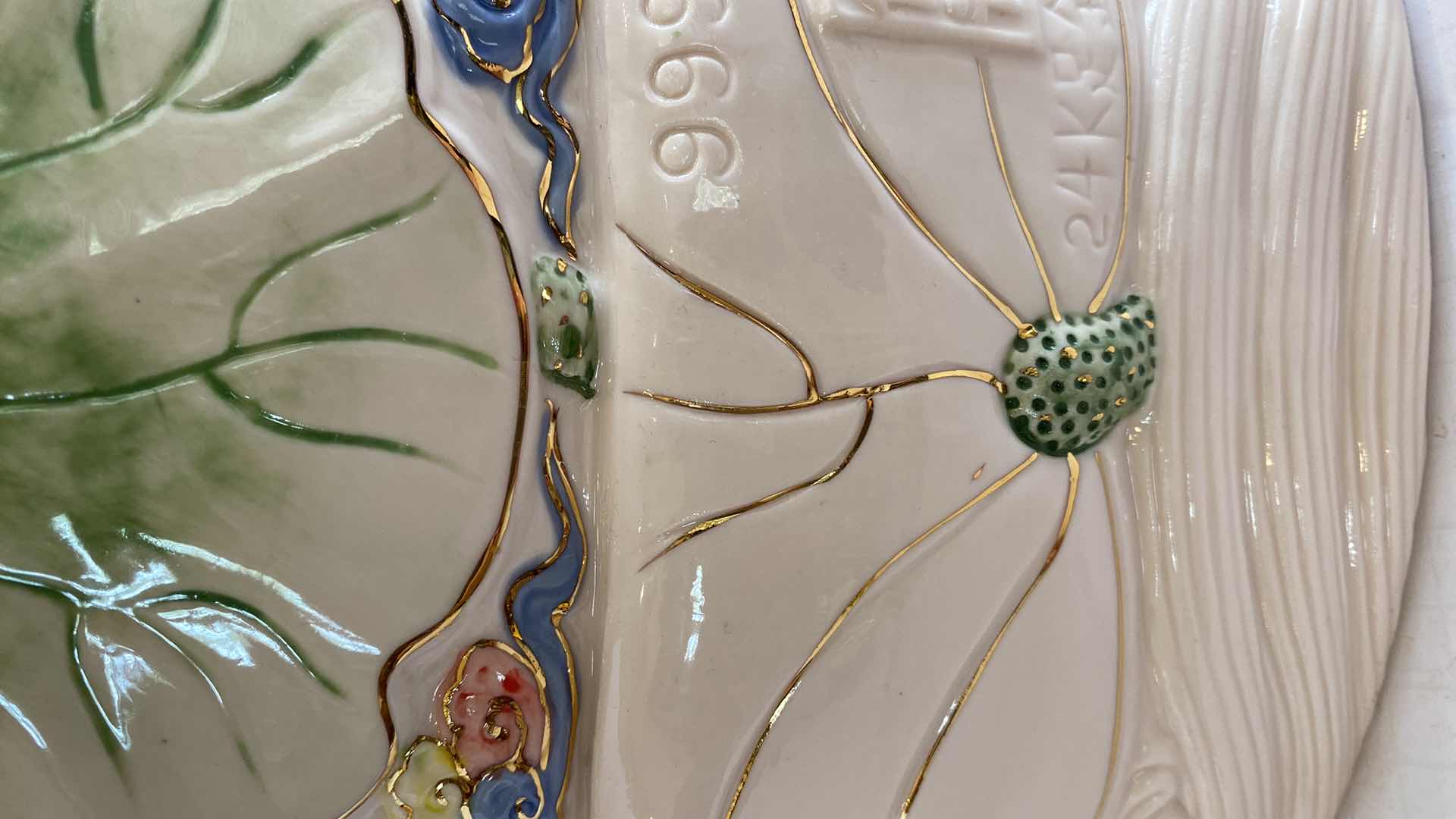 Photo 1 of VINTAGE GUAN YIN STATUE SIGNED WITH 24K GOLD 23.5”