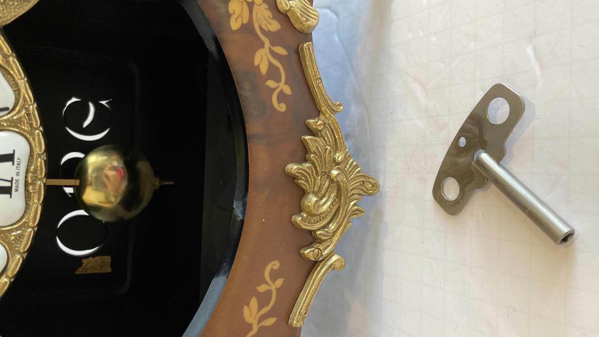 Photo 1 of RARE LE ORE ITALIAN  ORNATE TABLE PENDULUM CLOCK WITH 8 DAY MECHANICAL CHIME MOVEMENT 11” X 22” EST VALUE 