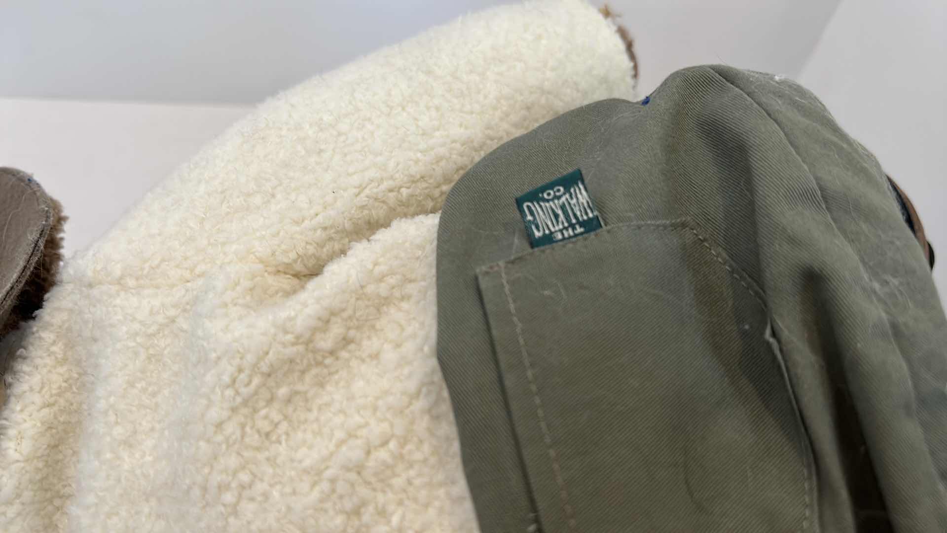 Photo 4 of VTG WALKING CO TRACKER Jointed Stuffed 18” Teddy Bear Limited Edition 1998