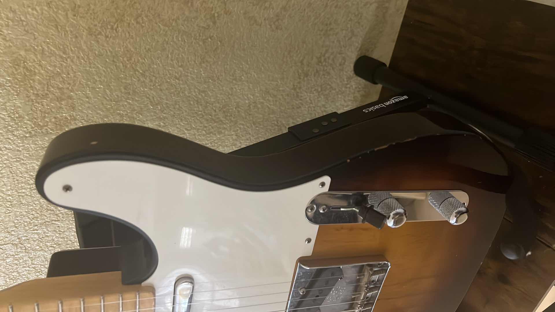 Photo 5 of FENDER CUSTOM SHOP JOE BONAMASSA VINTAGE COLLECTOR SERIES 1955 MASTERBUILT BY YURIY SHISHKOV 2-TONE SUNBURST TELECASTER SIGNED GUITAR W COA & ACCESSORIES