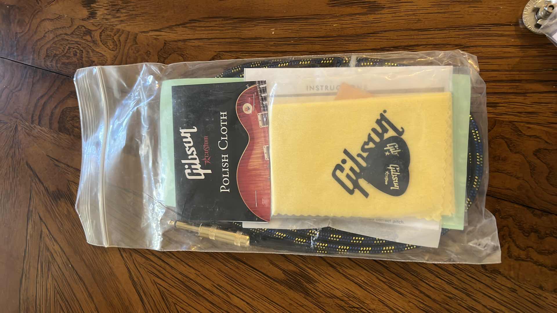 Photo 18 of GIBSON CUSTOM INSPIRED BY SERIES JOE BONAMASSA AGED “LES PAUL” GOLDTOP 026 SIGNED GUITAR W COA & ACCESSORIES