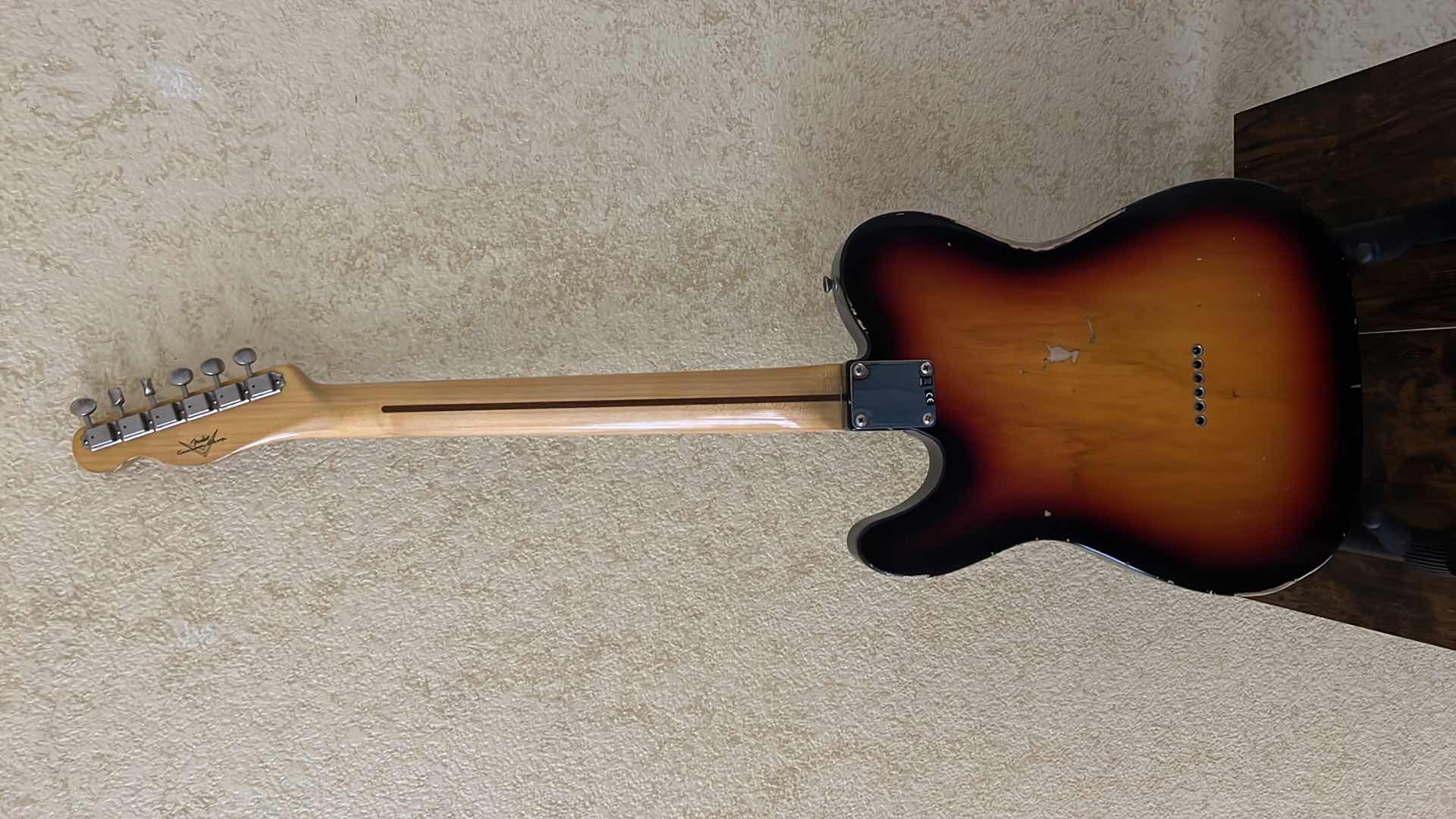 Photo 6 of FENDER CUSTOM SHOP JOE BONAMASSA VINTAGE COLLECTOR SERIES SPECIAL MOD 1955 RELIC TELECASTER 3-COLOR SUNBURST GUITAR W. COA & ACCESSORIES