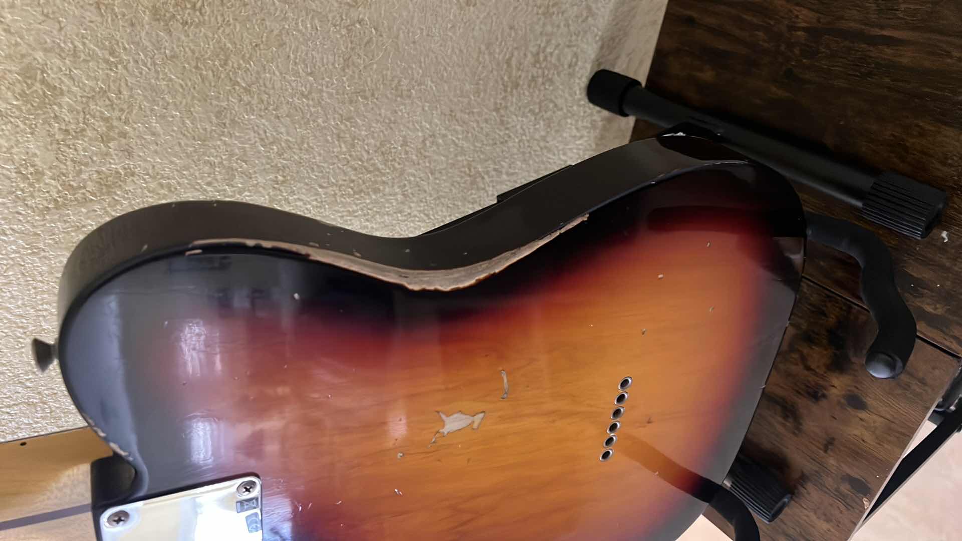 Photo 7 of FENDER CUSTOM SHOP JOE BONAMASSA VINTAGE COLLECTOR SERIES SPECIAL MOD 1955 RELIC TELECASTER 3-COLOR SUNBURST GUITAR W. COA & ACCESSORIES