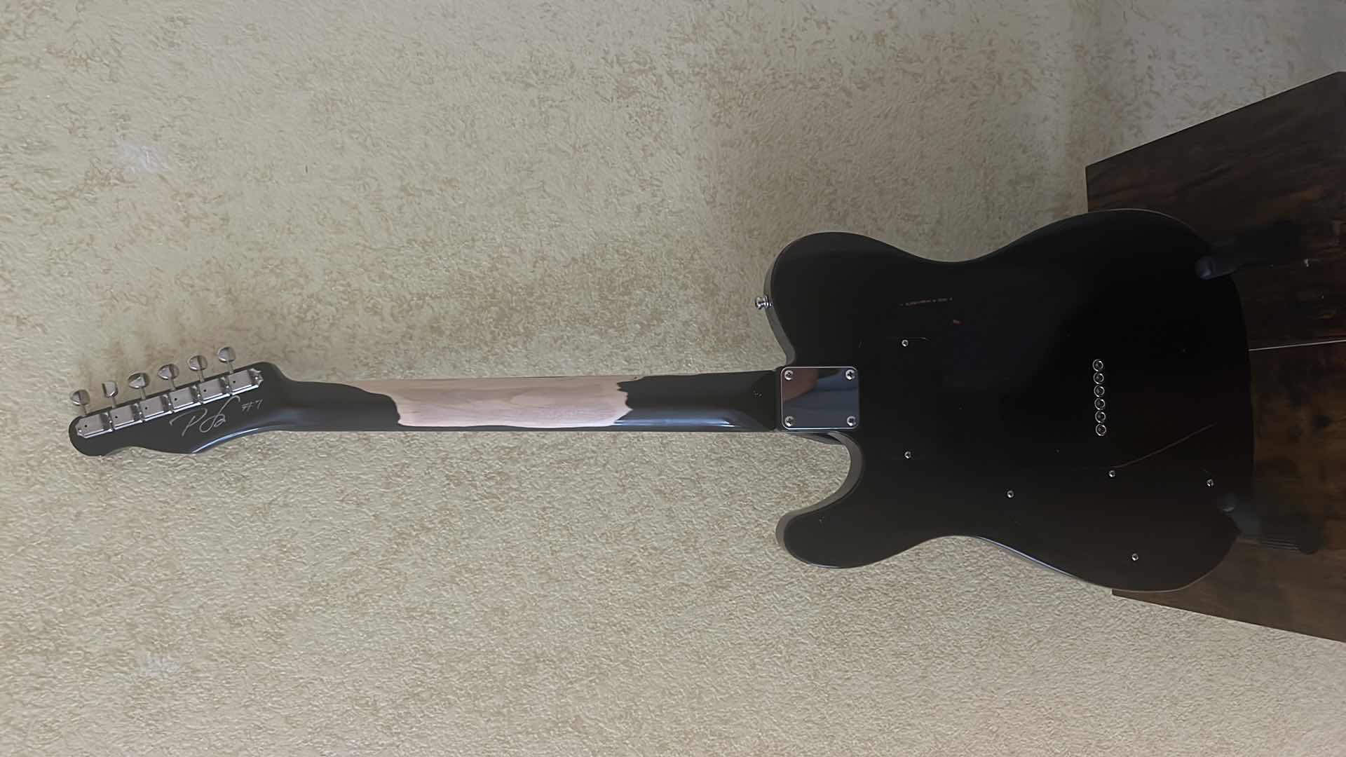 Photo 7 of GIGLIOTTI SIGNED ELECTRIC GUITAR