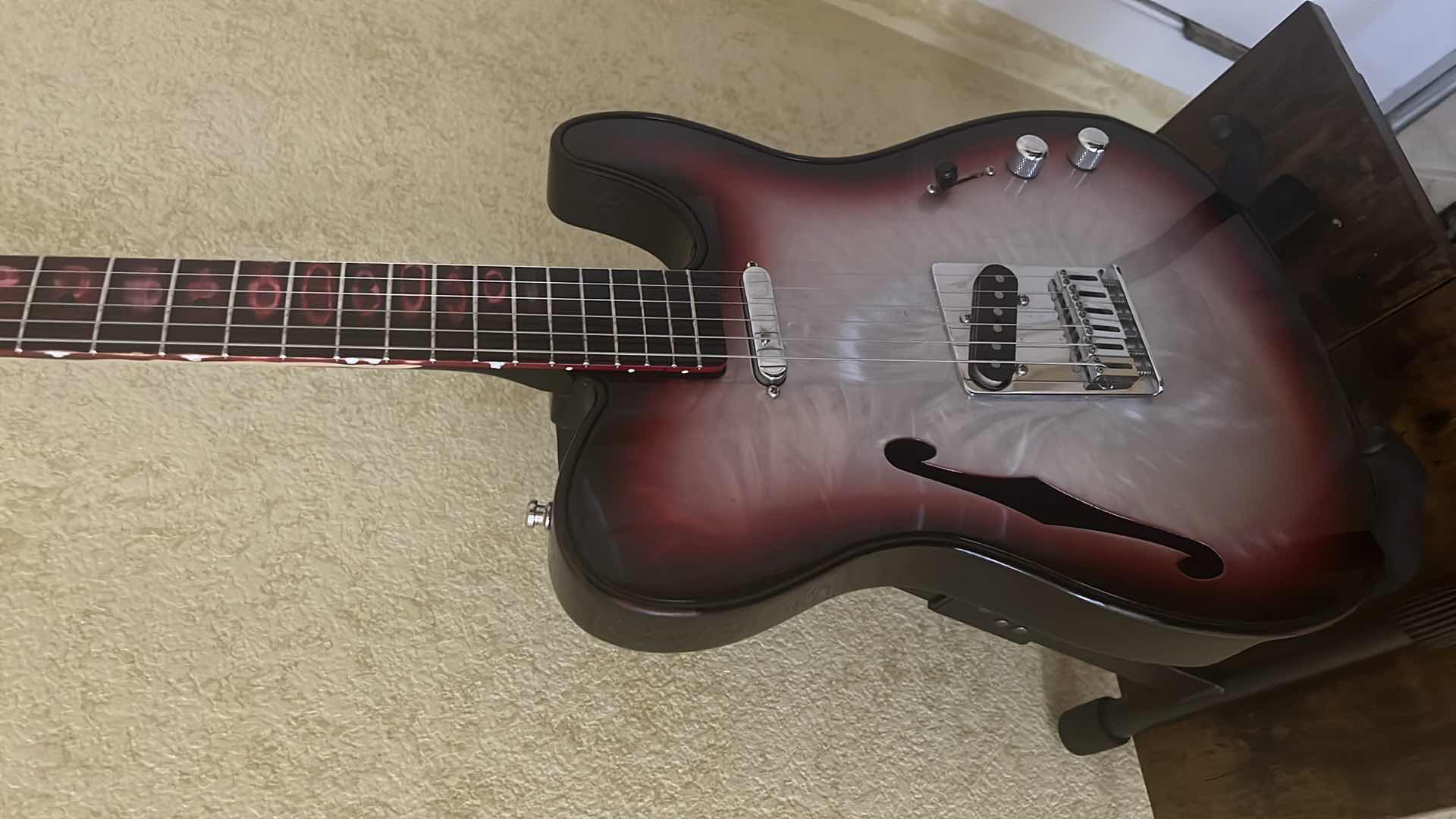 Photo 3 of GIGLIOTTI SIGNED ELECTRIC GUITAR