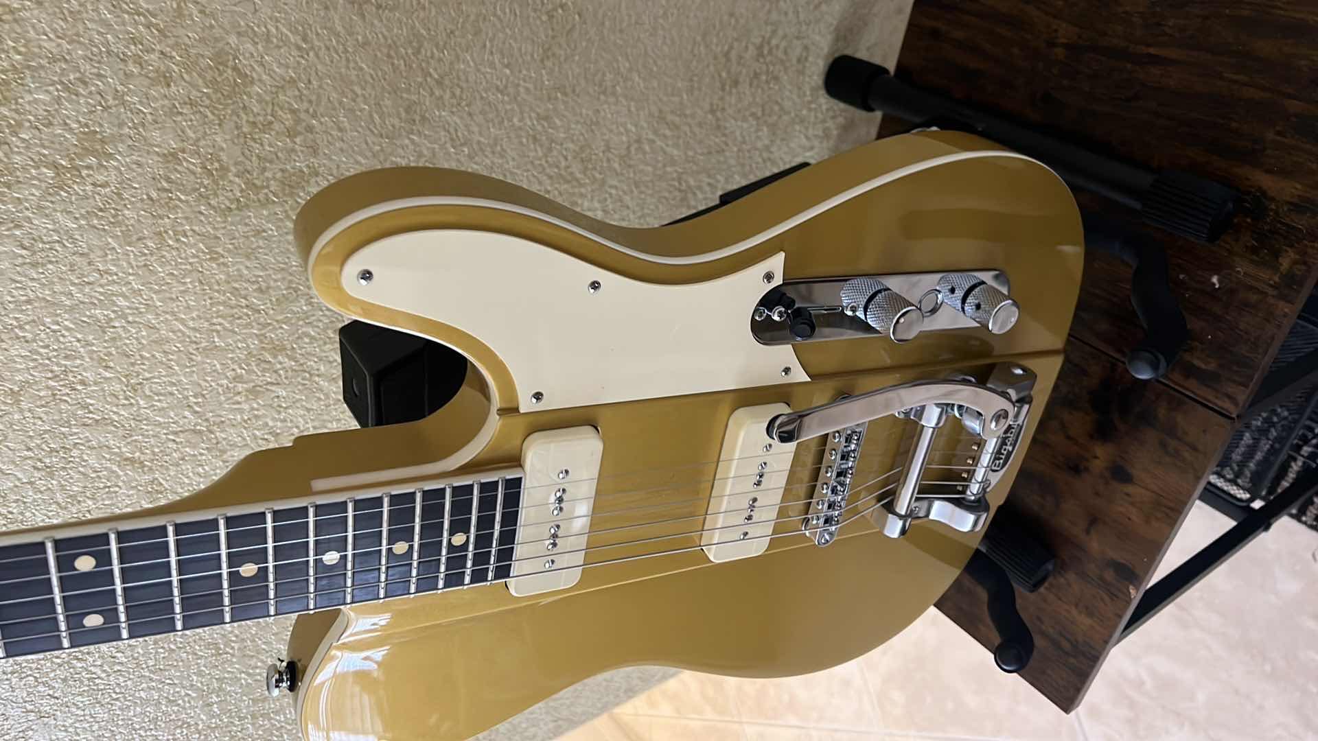 Photo 1 of REVEREND GREG KOCH 90 VENETIAN GOLD SIGNED/NUMBERED GUITAR