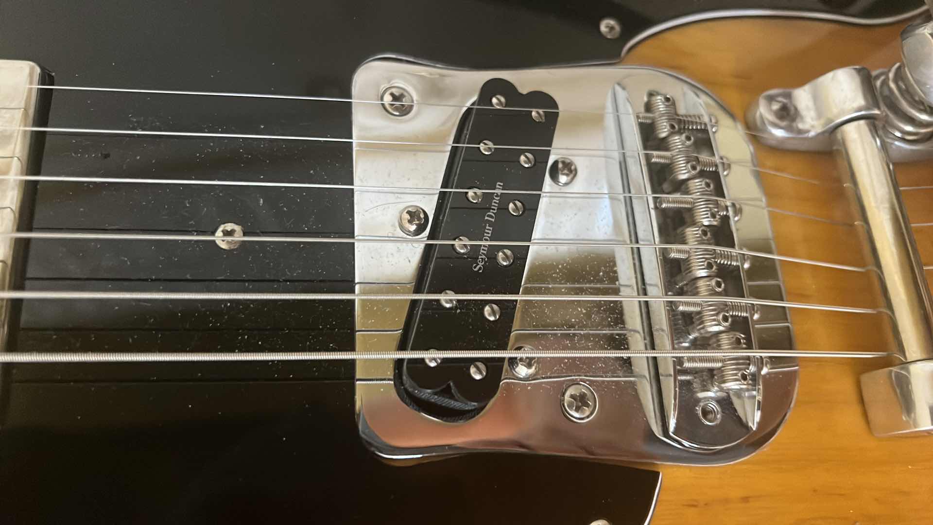 Photo 1 of FENDER AMERICAN VINTAGE ‘72 TELECASTER CUSTOM MAPLE FINGERBOARD BLACK GUITAR