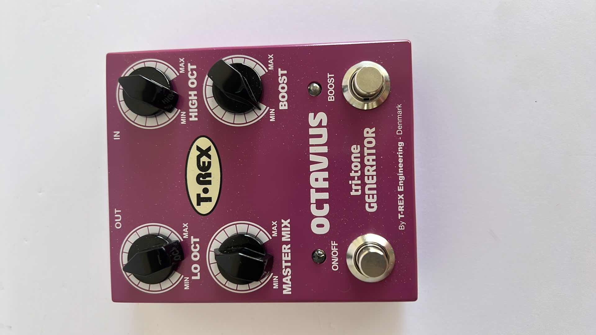 Photo 1 of OCTAVIUS TRI-TONE GENERATOR (4”x4 1/2” H 1 1/2”)