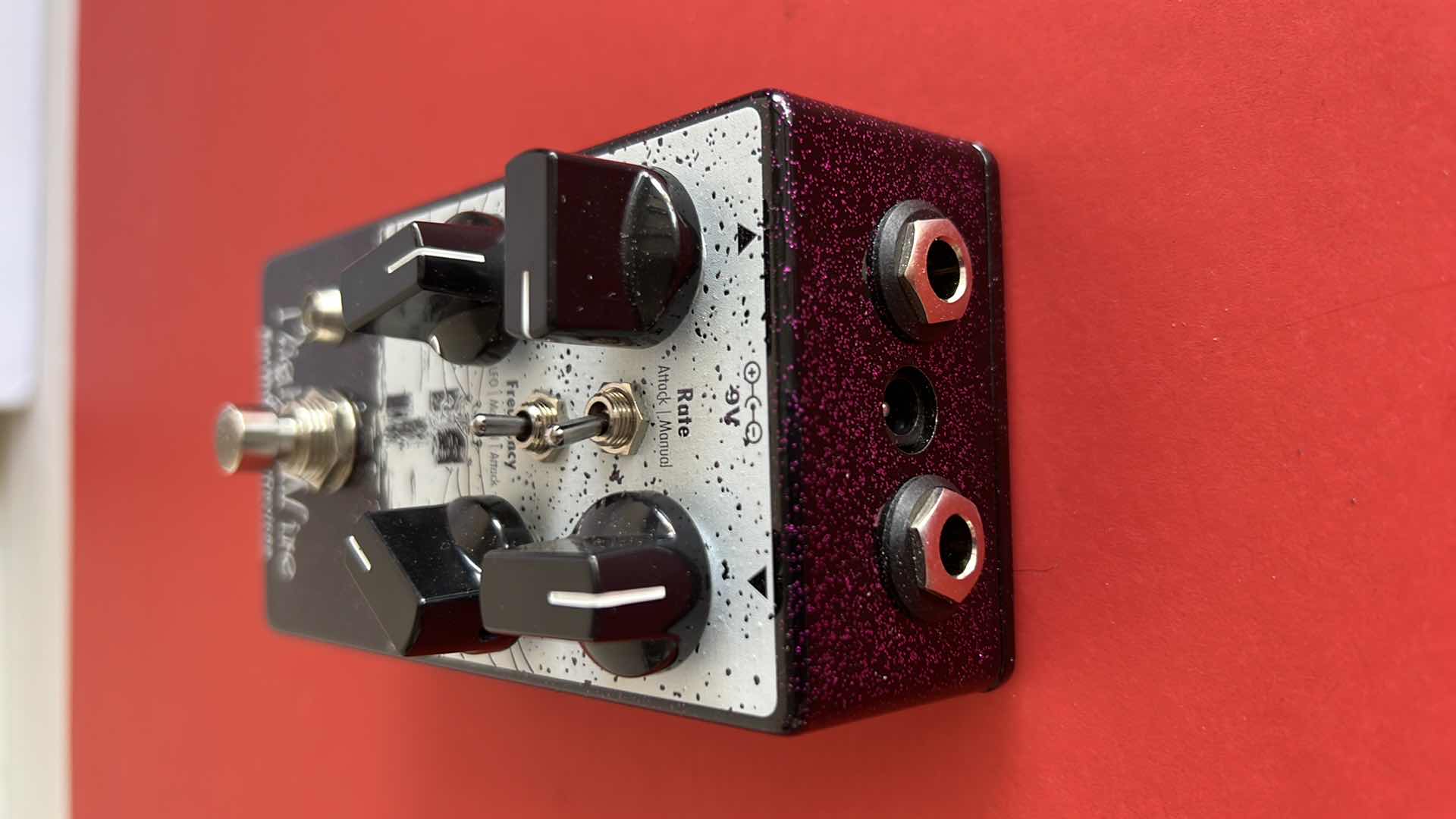 Photo 1 of NIGHT WIRE EARTHQUAKE DEVICE GUITAR SYSTEM