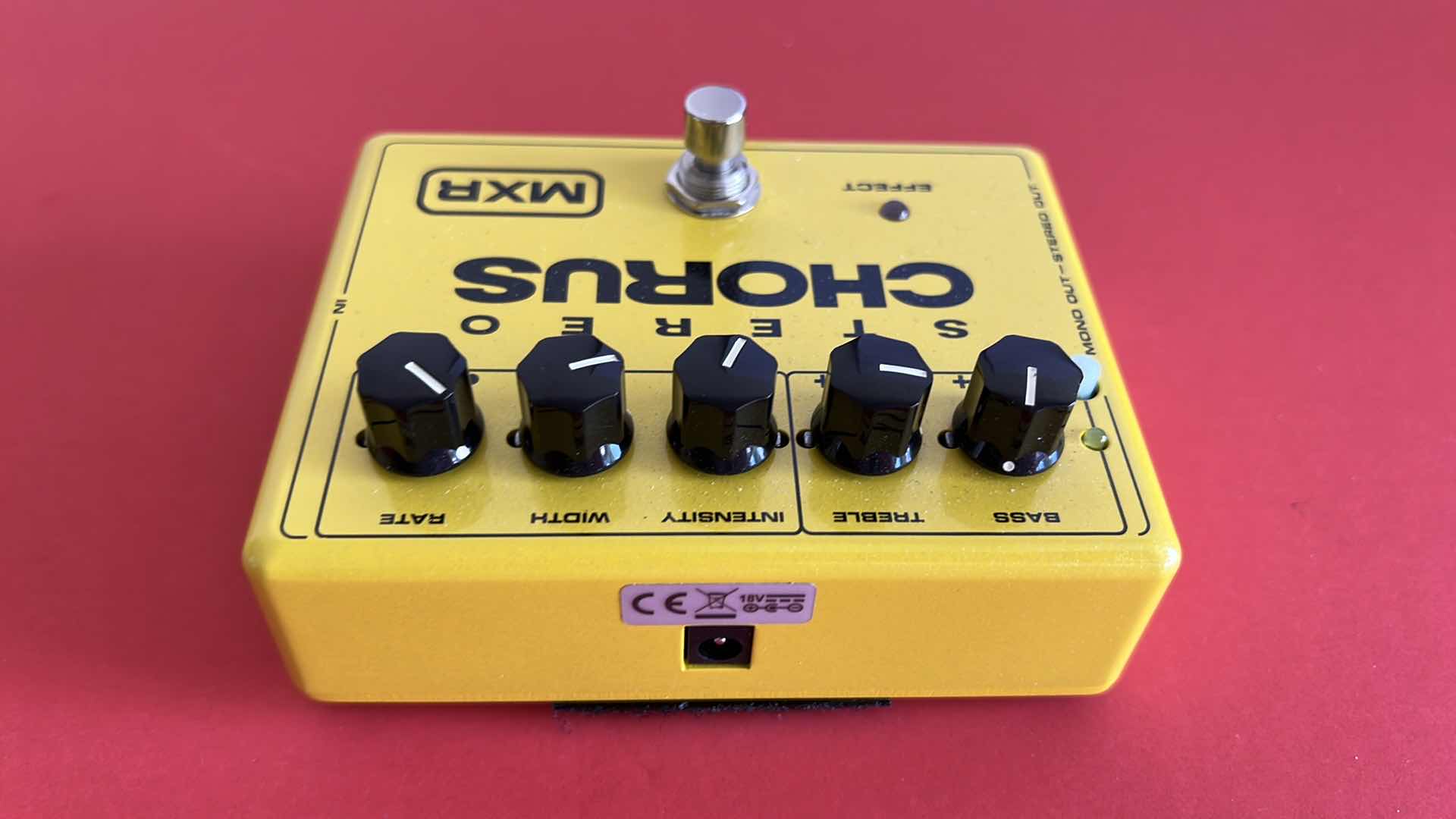 Photo 1 of  MXR M134 STEREO CHORUS GUITAR EFFECTS PEDAL