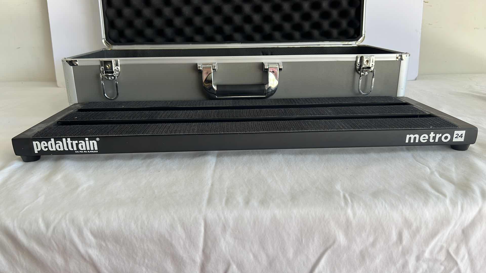 Photo 1 of SILVER METAL TOUR CASE W PETALTRAIN METRO 24 BLACK METAL VELCRO STAND (25”x 10” H 6.5”)