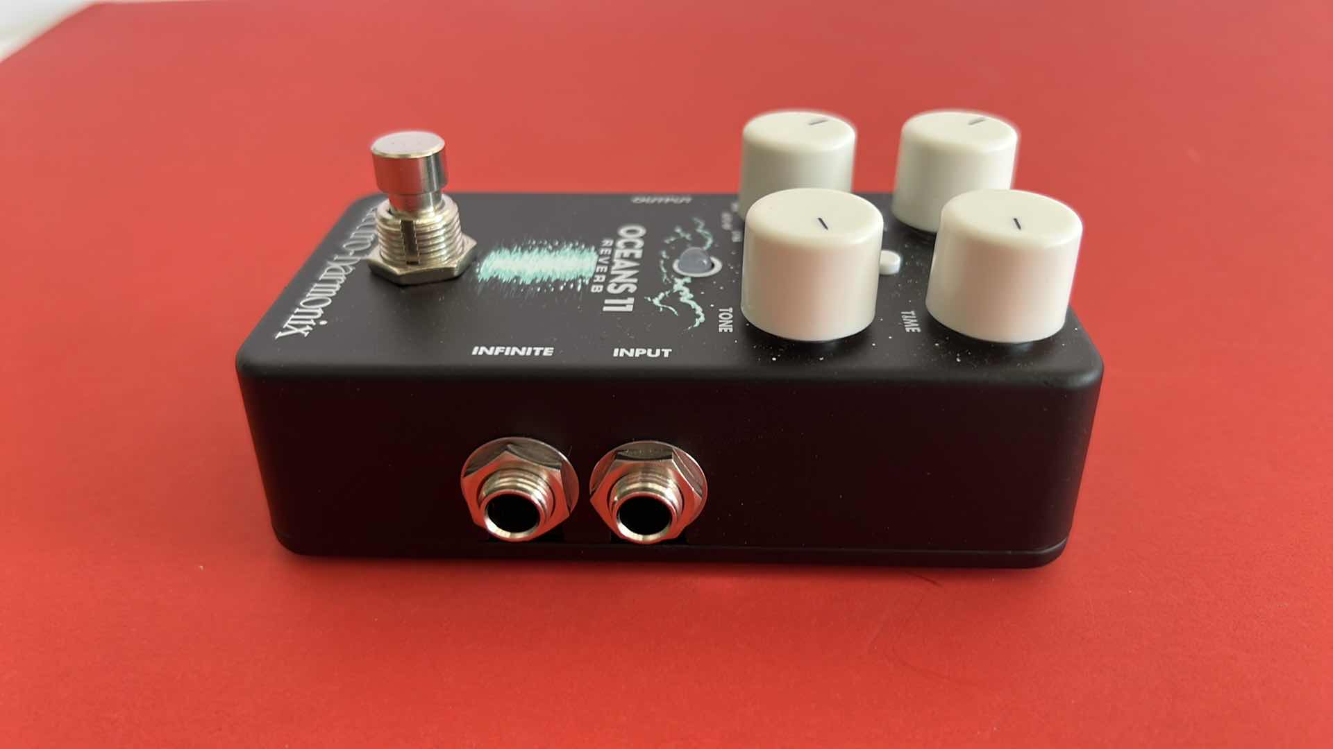 Photo 1 of ELECTRO HARMONIX OCEANS 11 REVERB PEDAL