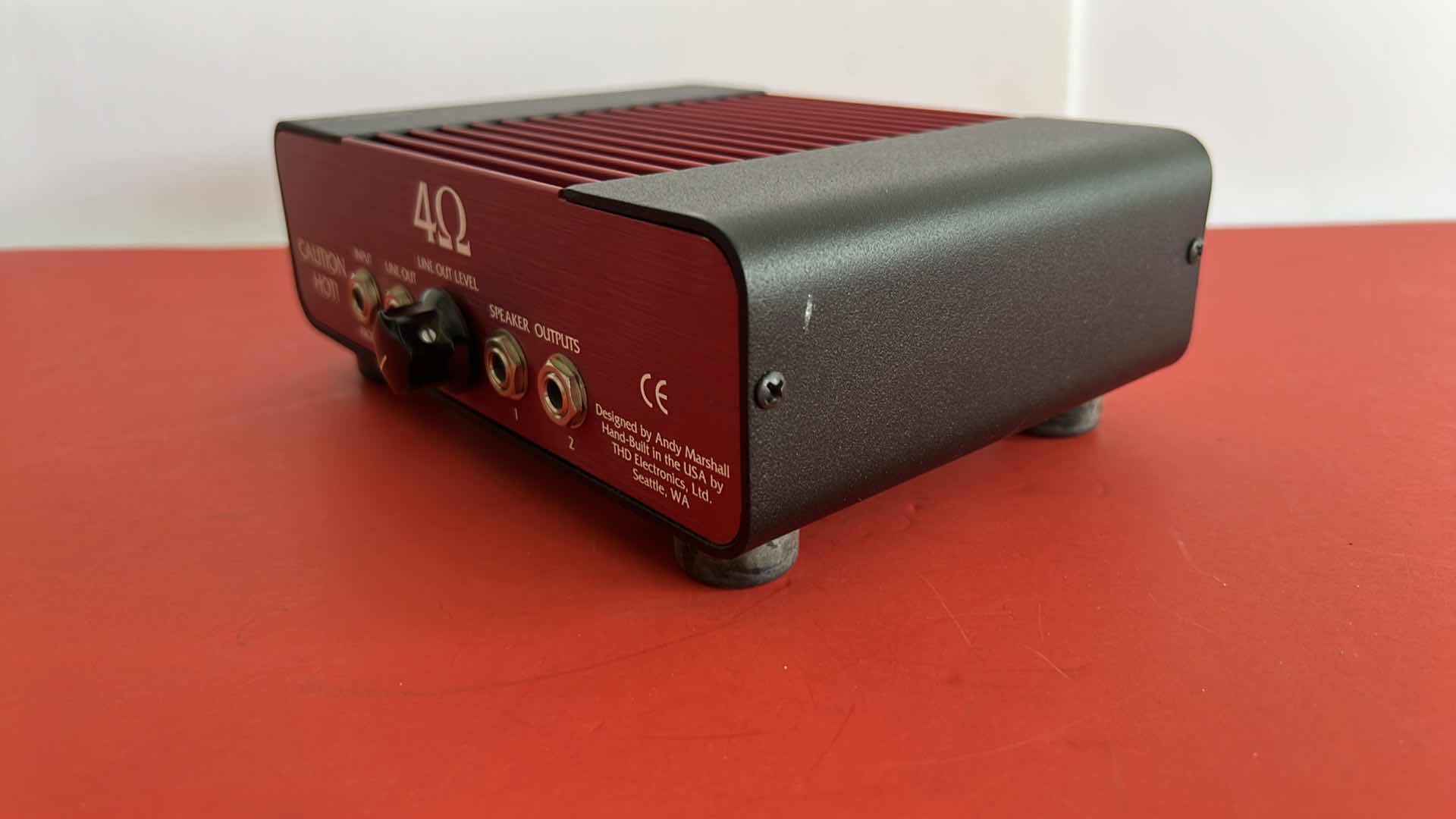 Photo 1 of THD HOT PLATE RED POWER ATTENUATOR - 4 Ohm GUITAR AMP