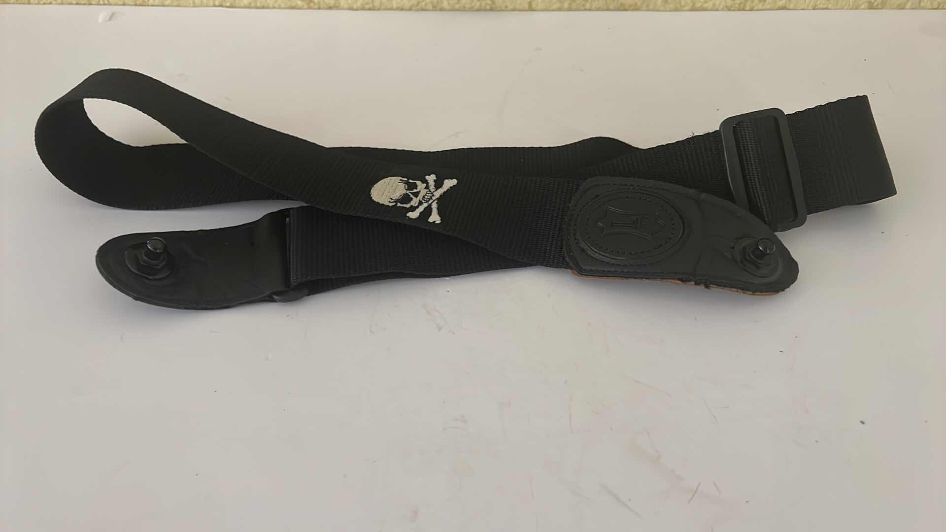Photo 1 of LEVYS BLACK NYLON W SKULL CROSS GUITAR STRAP