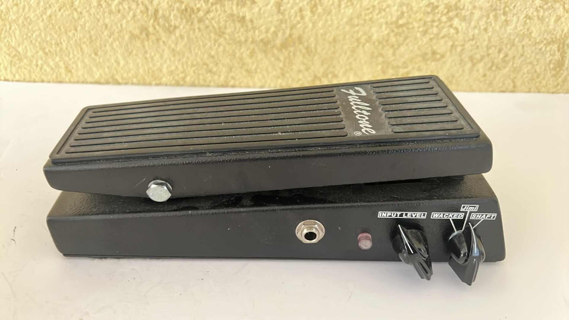 Photo 4 of NEW FULLTONE CLYDE DELUXE TRIPLE-VOICED WAH-WAH