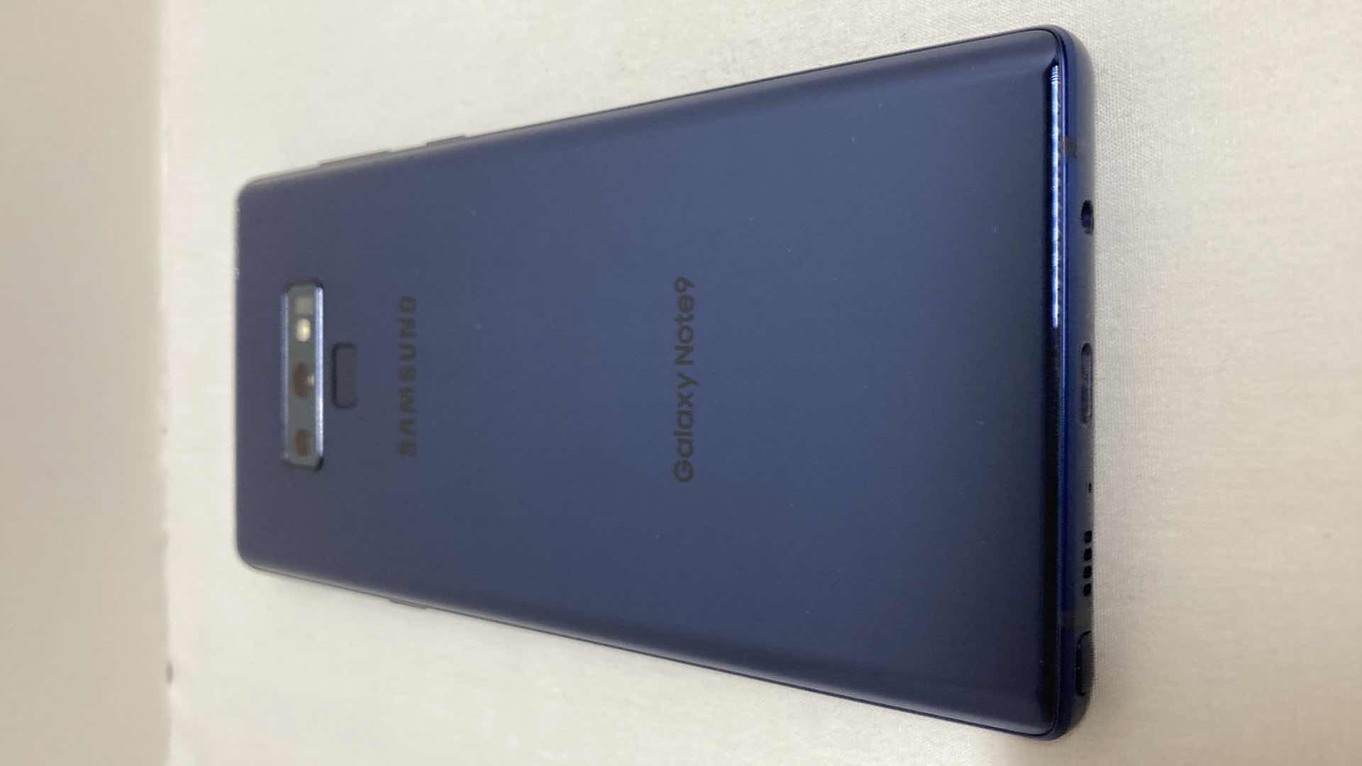 Photo 1 of SAMSUNG NOTE 9 CELL PHONE T-MOBILE W TECH 21 CASE