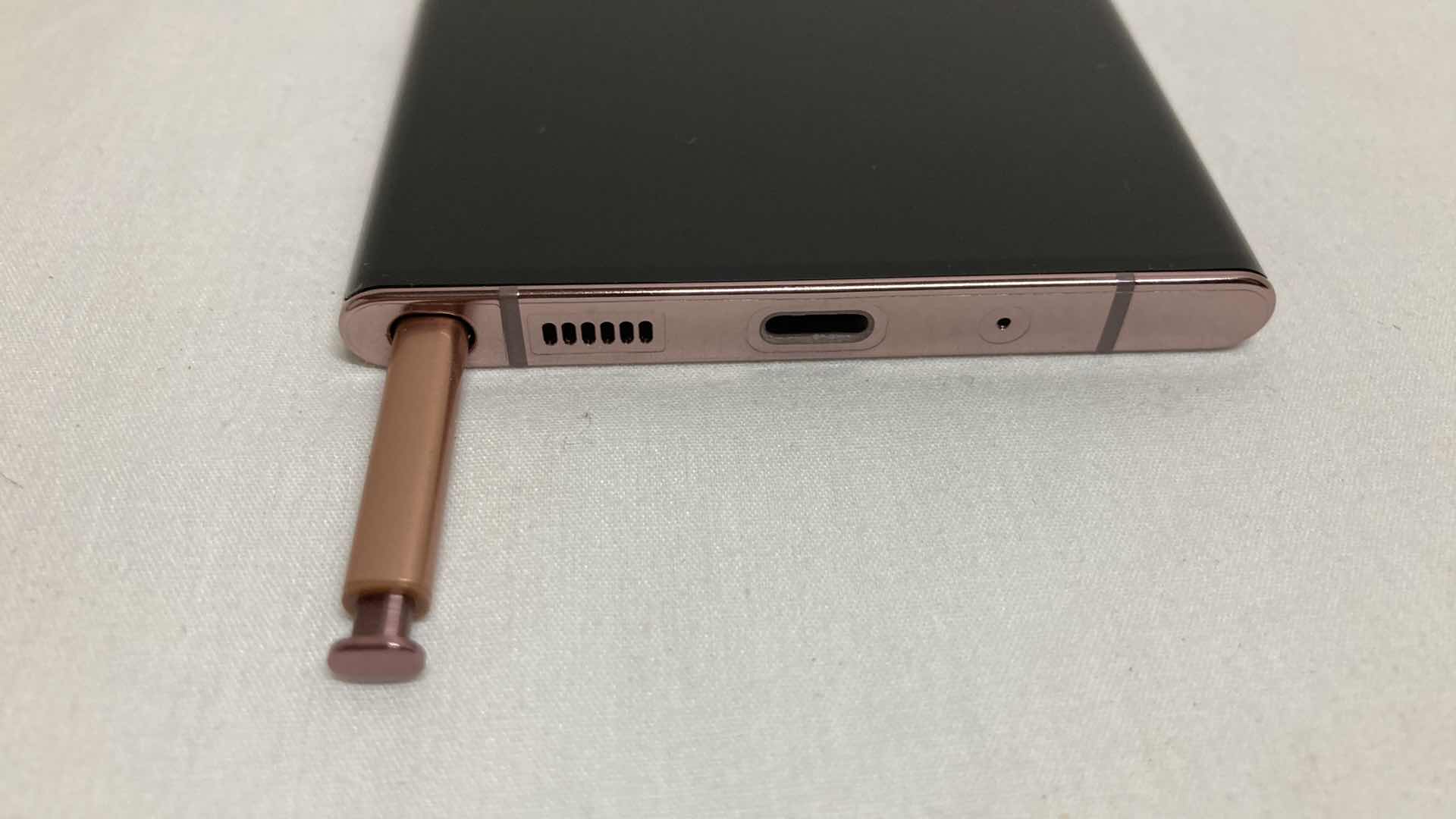 Photo 1 of GALAXY NOTE 20 ULTRA 5G MYSTIC BRONZE CELL PHONE T-MOBILE SERVICE W GOTO BLACK PHONE CASE