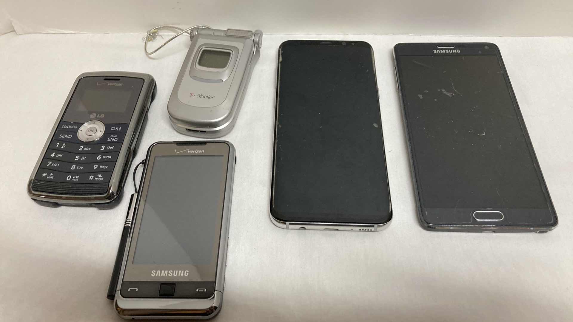 Photo 2 of SAMSUNG CELL PHONES (5) W iPHONE