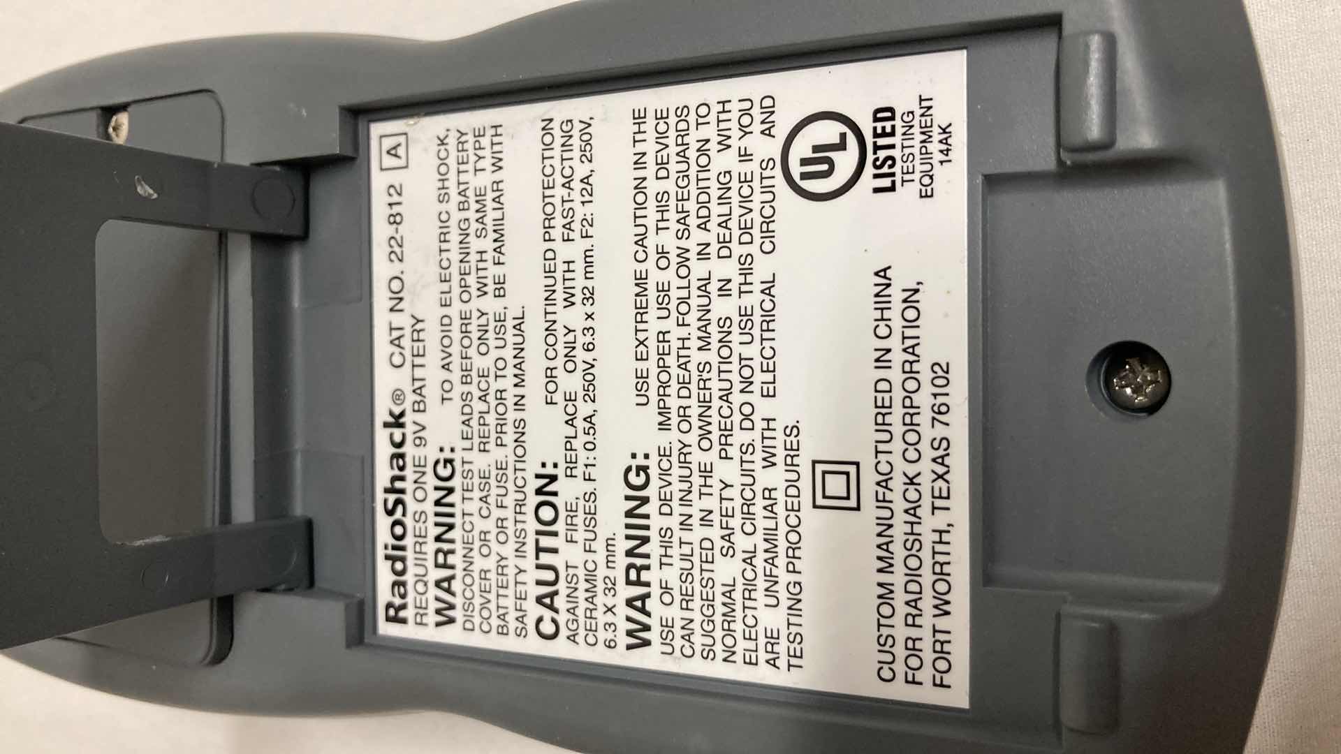 Photo 4 of RADIOSHACK DIGITAL MULTIMETER