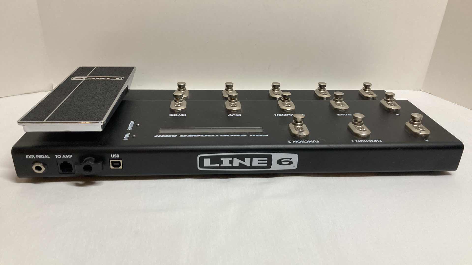 Photo 1 of LINE 6 FBV SHORTBOARD FOOT PEDAL CONTROLLER MODEL MKII