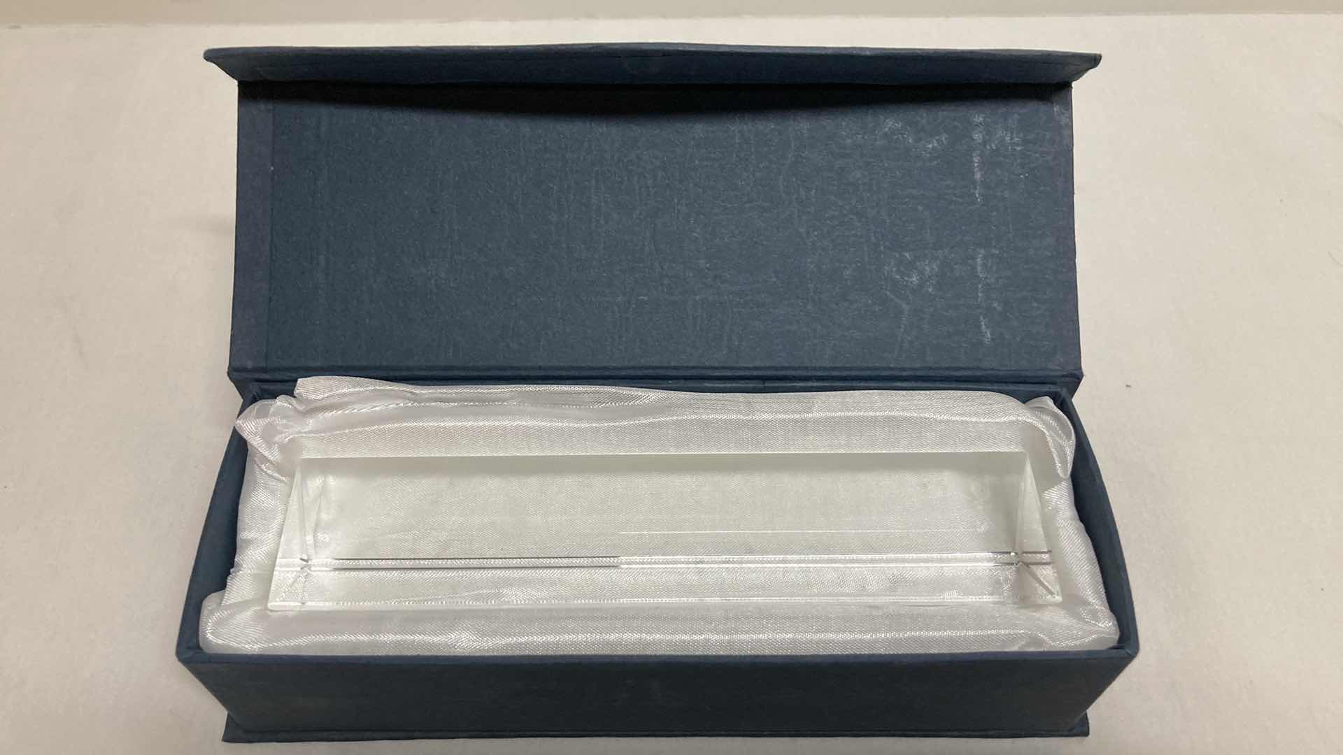 Photo 1 of AMLONG CRYSTAL OPTICAL GLASS TRIANGULAR PRISM W CASE 6” X 1.25” H1.25”