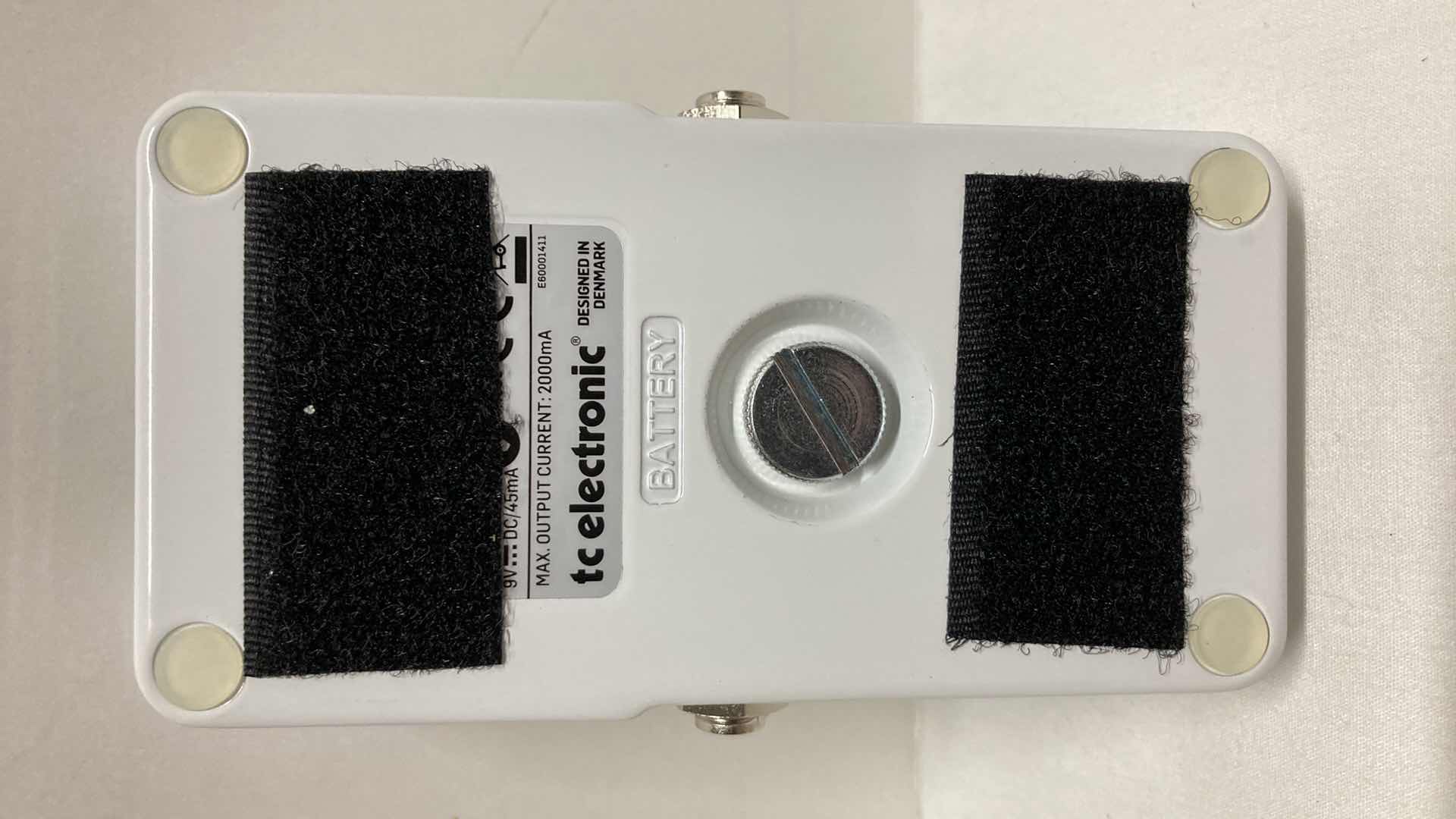 Photo 1 of TC ELECTRONIC POLY TUNE CHROMATIC TUNER TRUE BYPASS