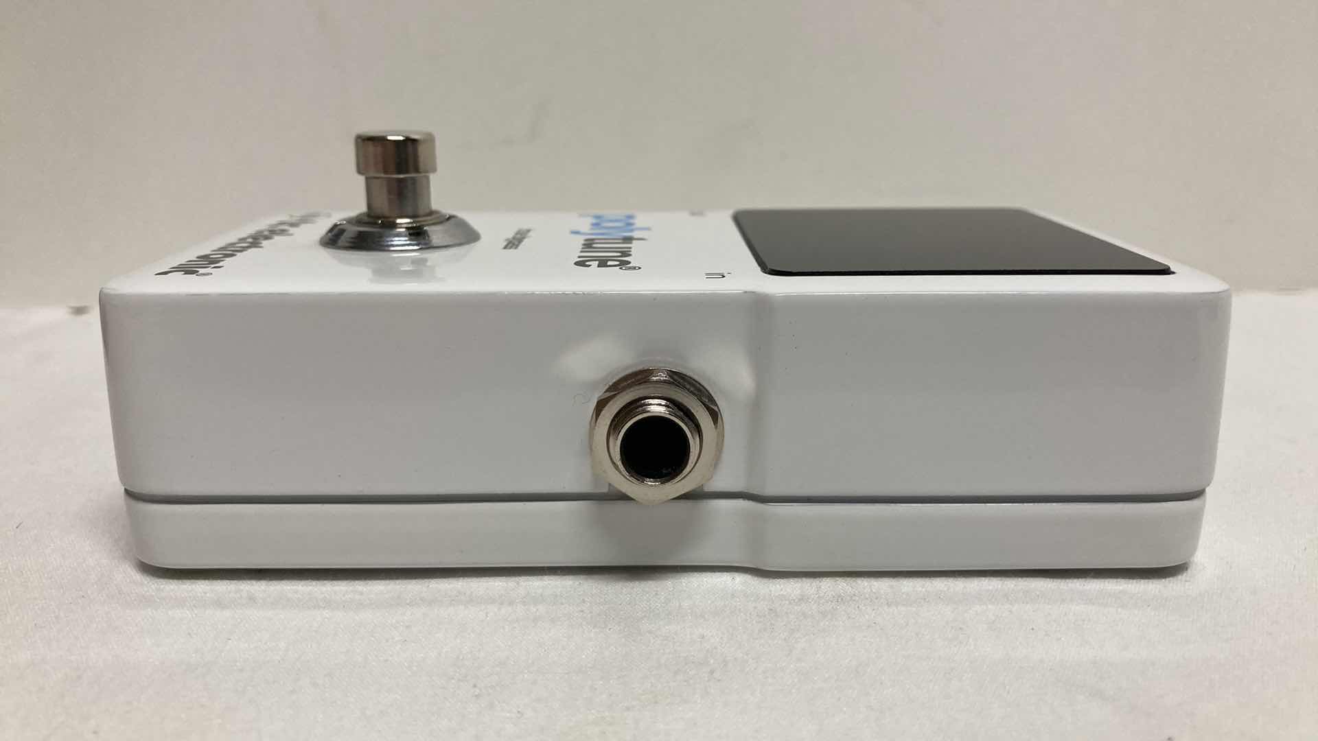 Photo 1 of TC ELECTRONIC POLY TUNE CHROMATIC TUNER TRUE BYPASS