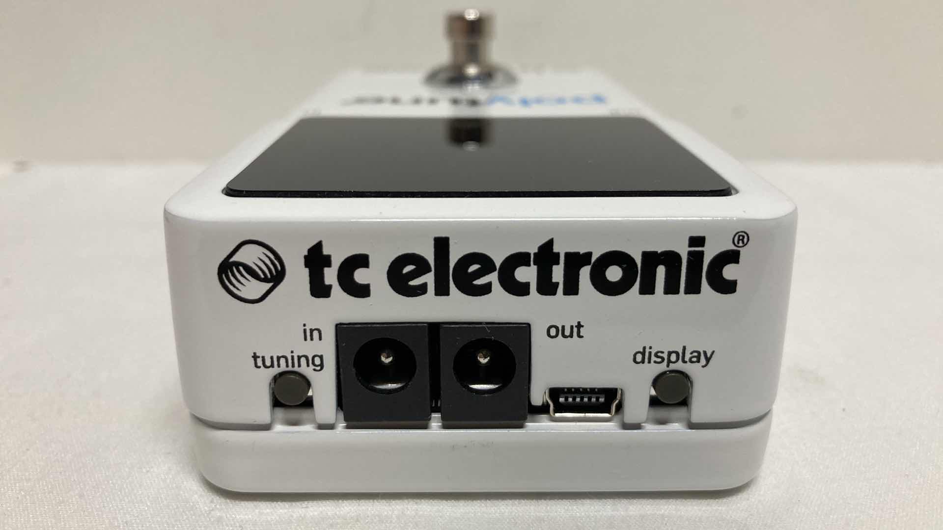 Photo 1 of TC ELECTRONIC POLY TUNE CHROMATIC TUNER TRUE BYPASS