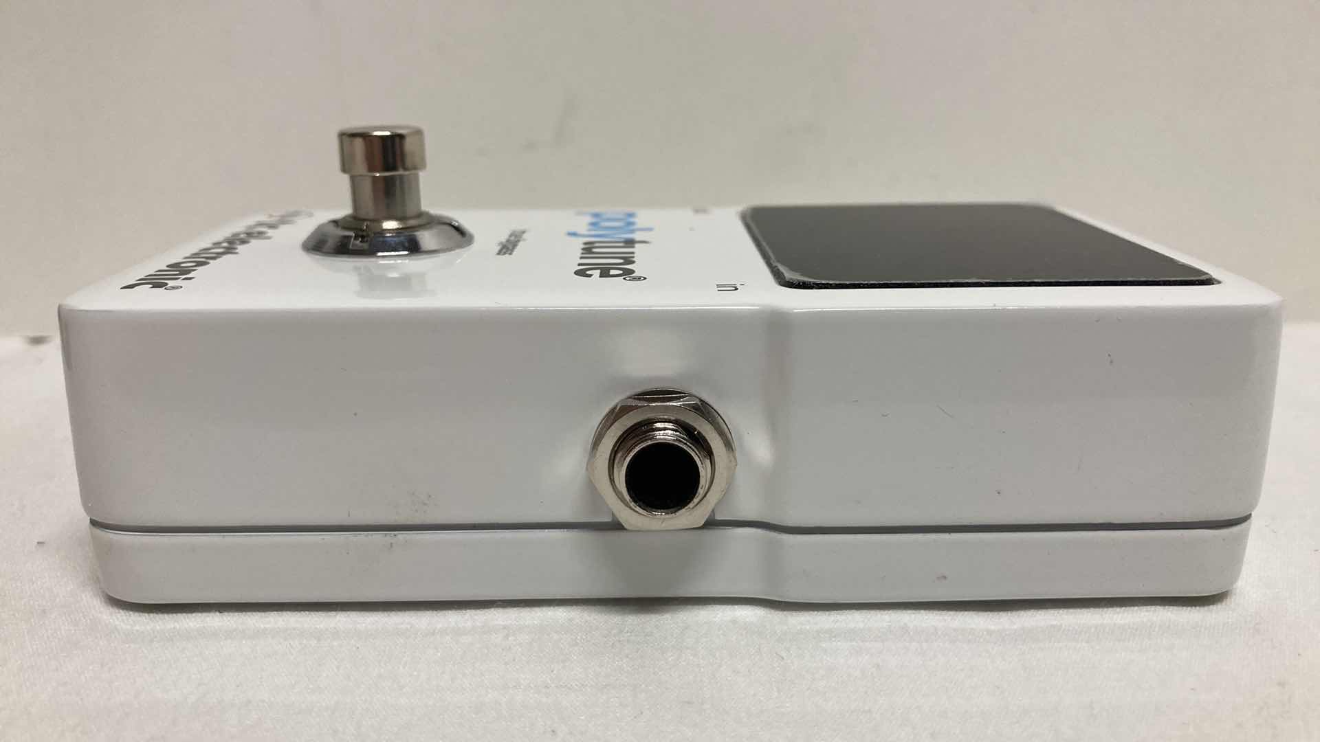 Photo 1 of TC ELECTRONIC POLY TUNE 2 CHROMATIC TUNER TRUE BYPASS