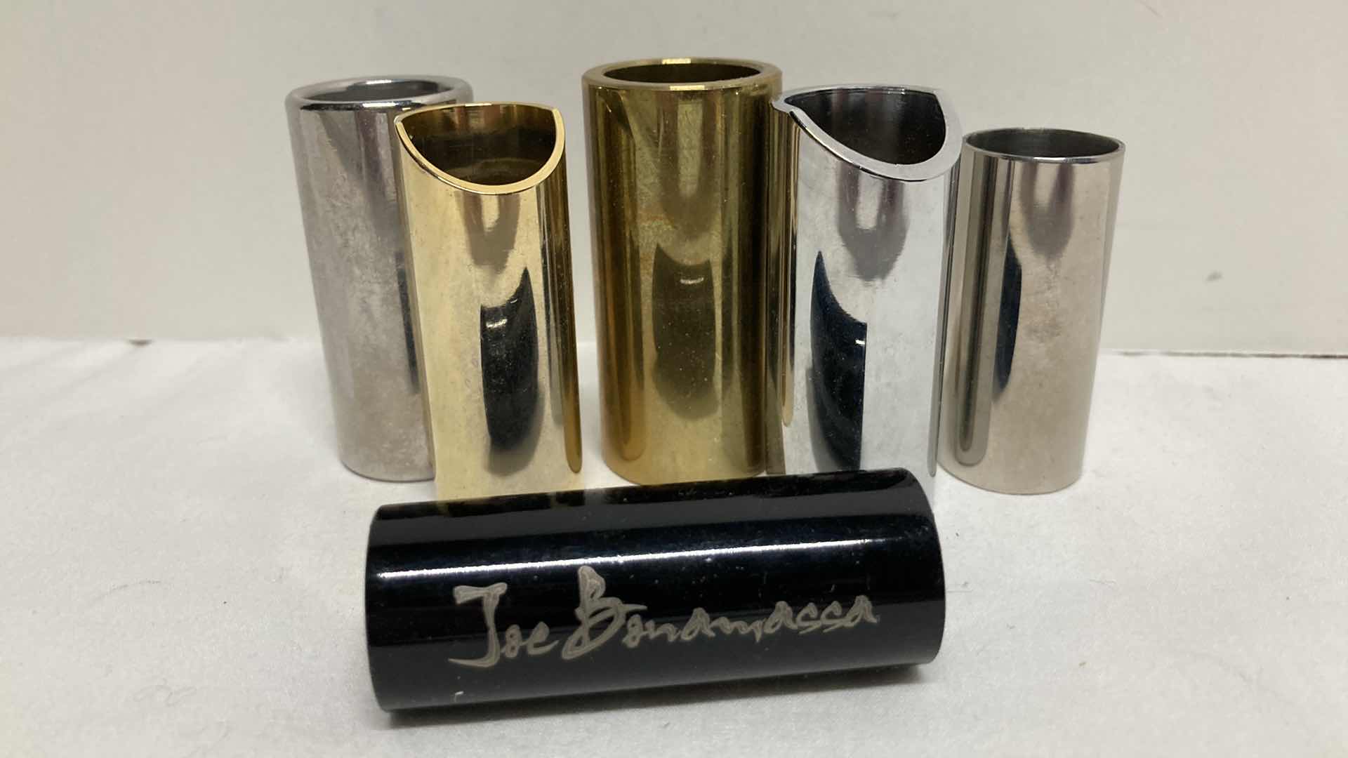 Photo 1 of JOE BONAMASSA GUITAR METAL SLIDE W GUITAR METAL SLIDES (5)