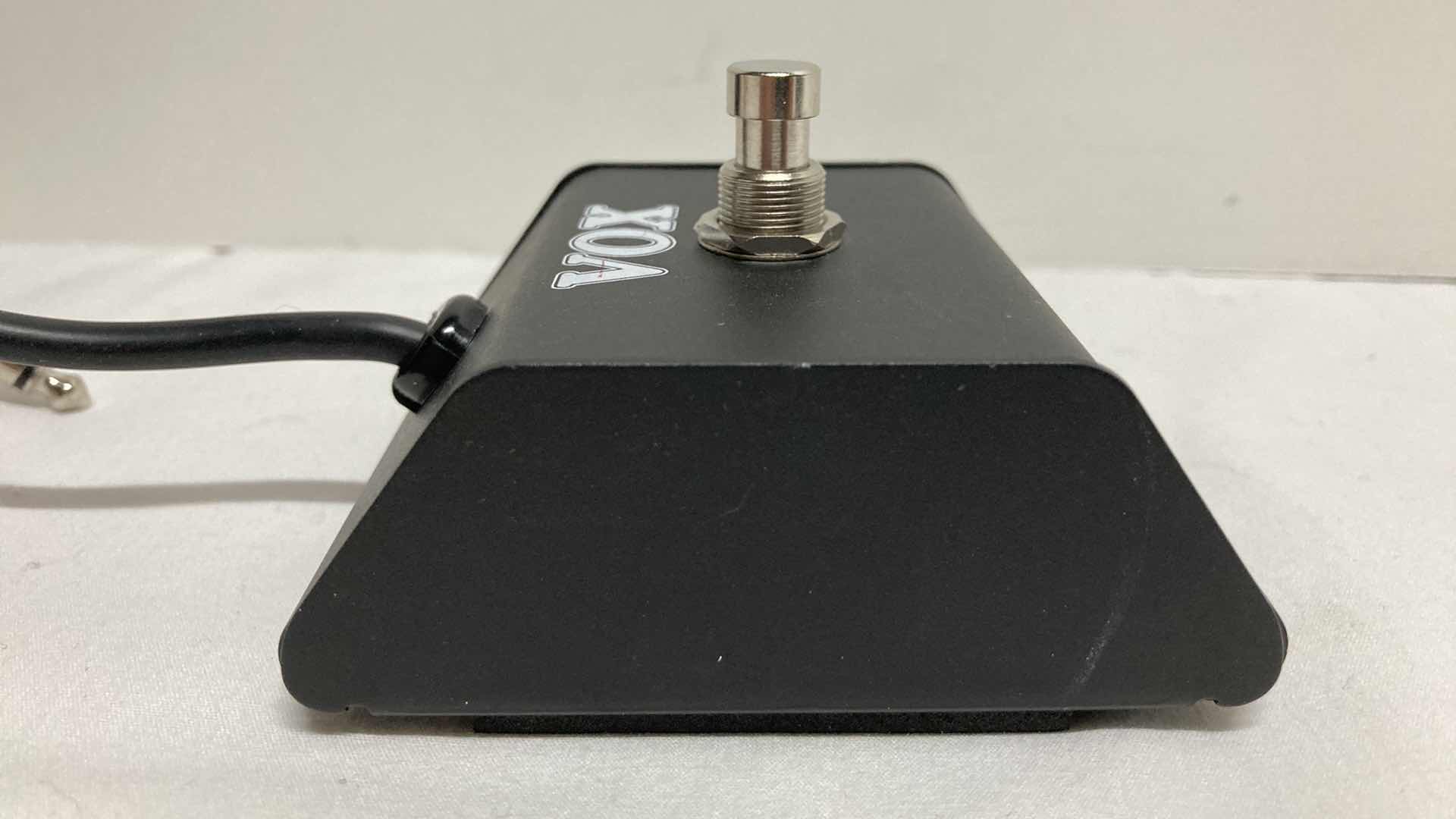 Photo 1 of VOX FOOT SWITCH