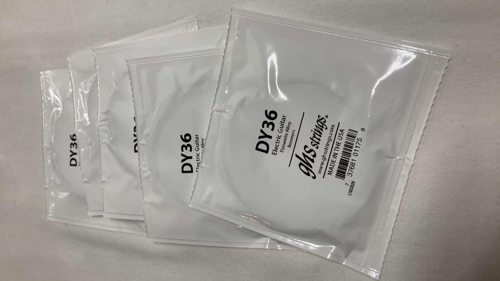 Photo 1 of NEW GHS ELECTRIC & ACOUSTIC STRINGS VARIOUS STYLES (29)