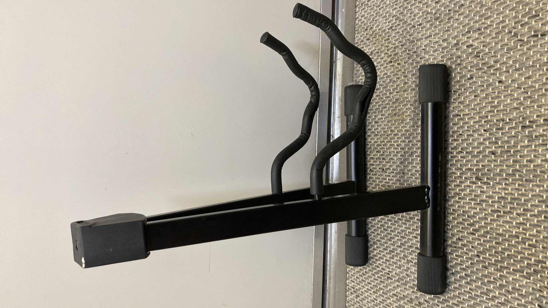 Photo 3 of JAMS STANDS GUITAR STAND