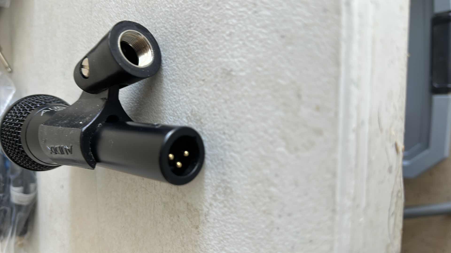 Photo 1 of AUDIX OM2 MICROPHONE