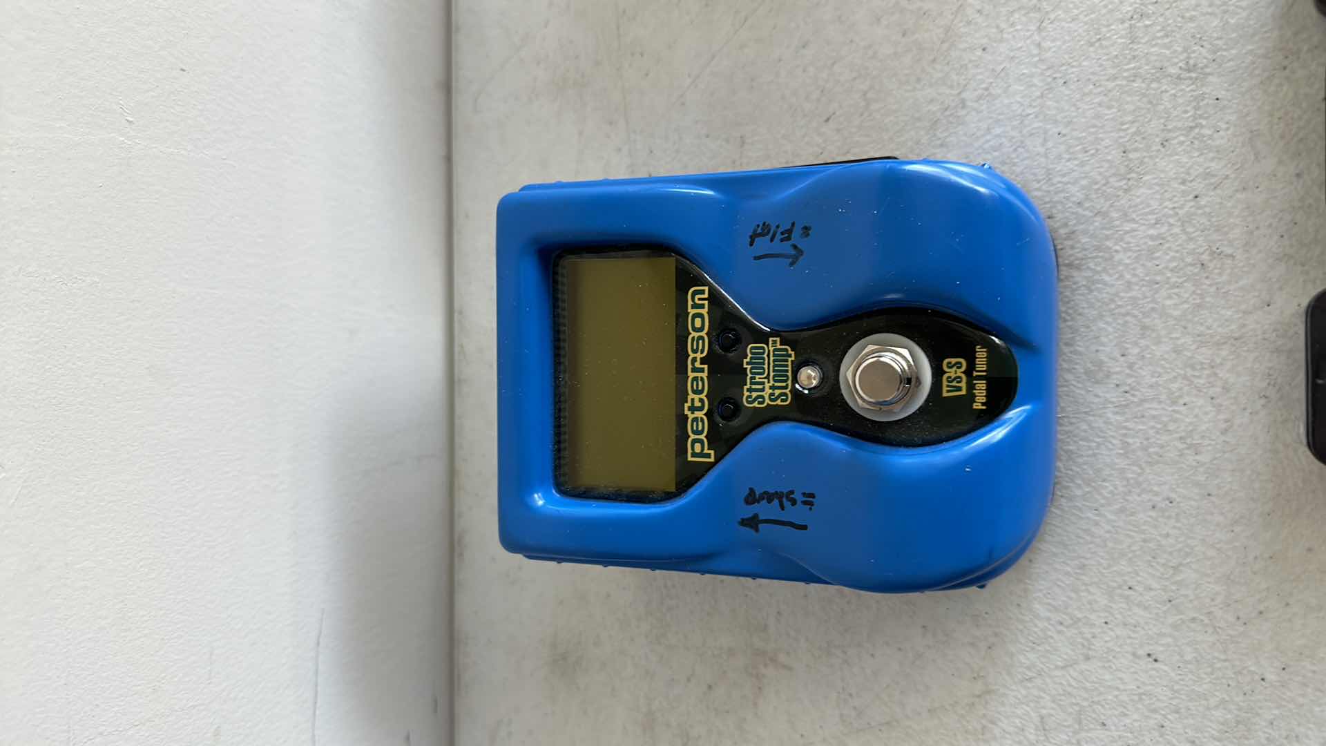 Photo 1 of GUITAR EQUIPMENT AND PICKS