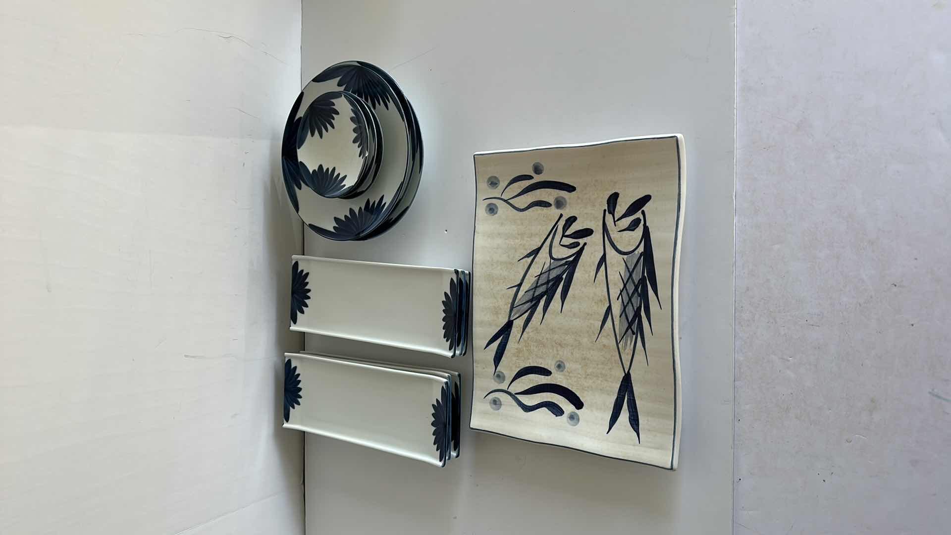 Photo 1 of SERVING DISHES