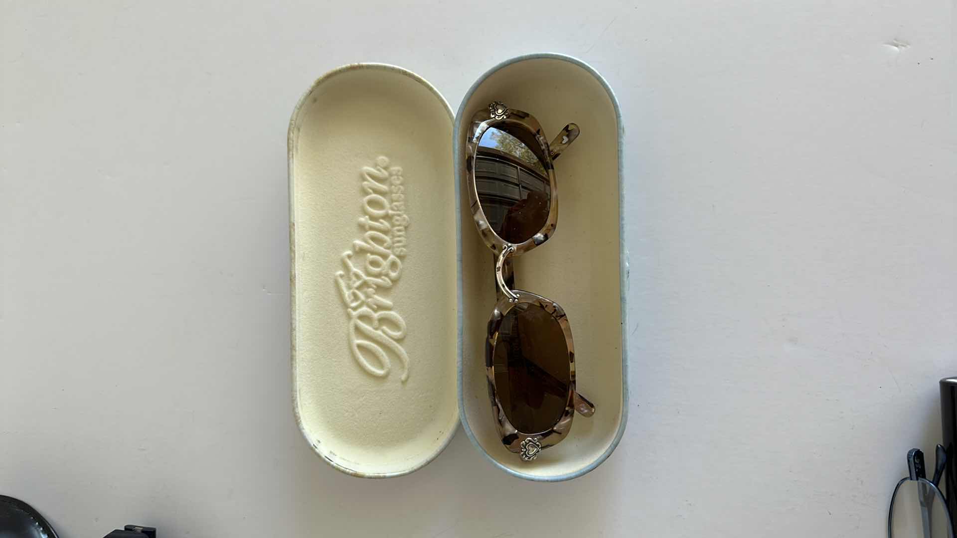 Photo 5 of DECORATIVE EYE GLASSES