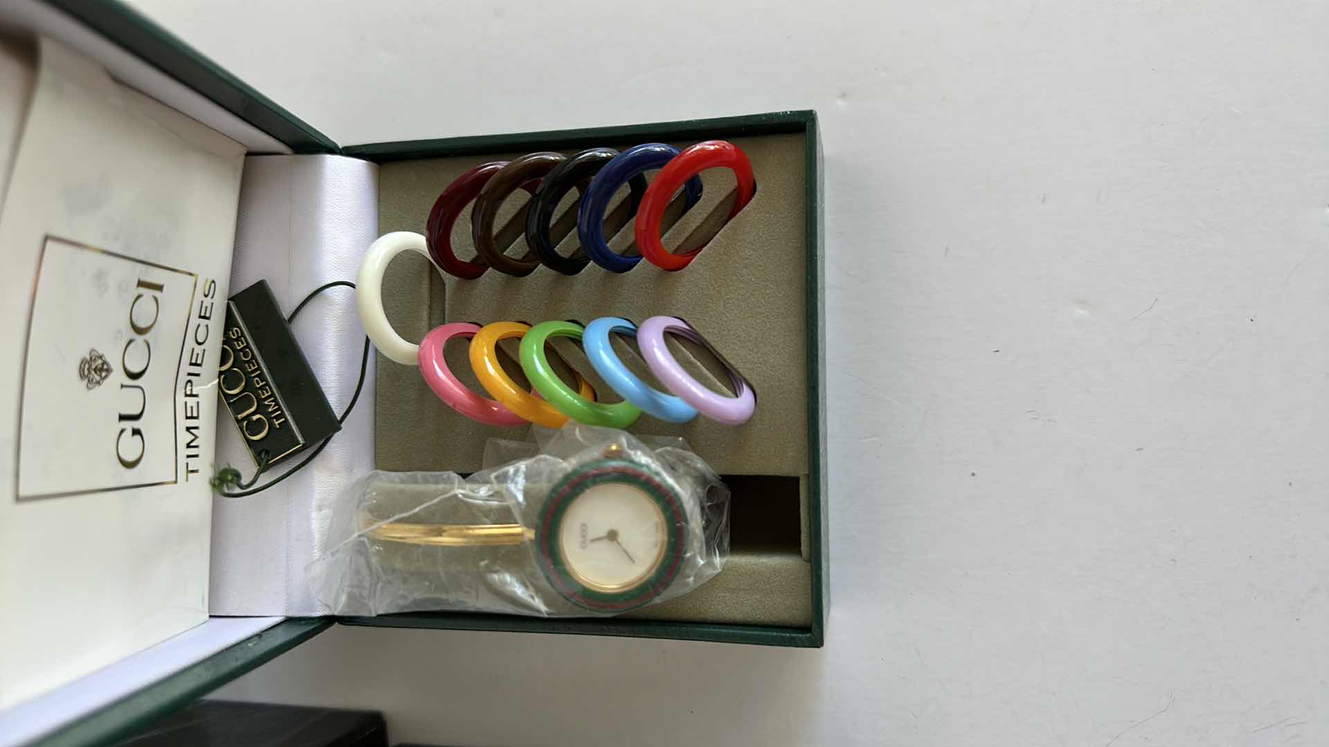 Photo 4 of BULOVA AND GUCCI WATCHES  NO INFO ON WORKING