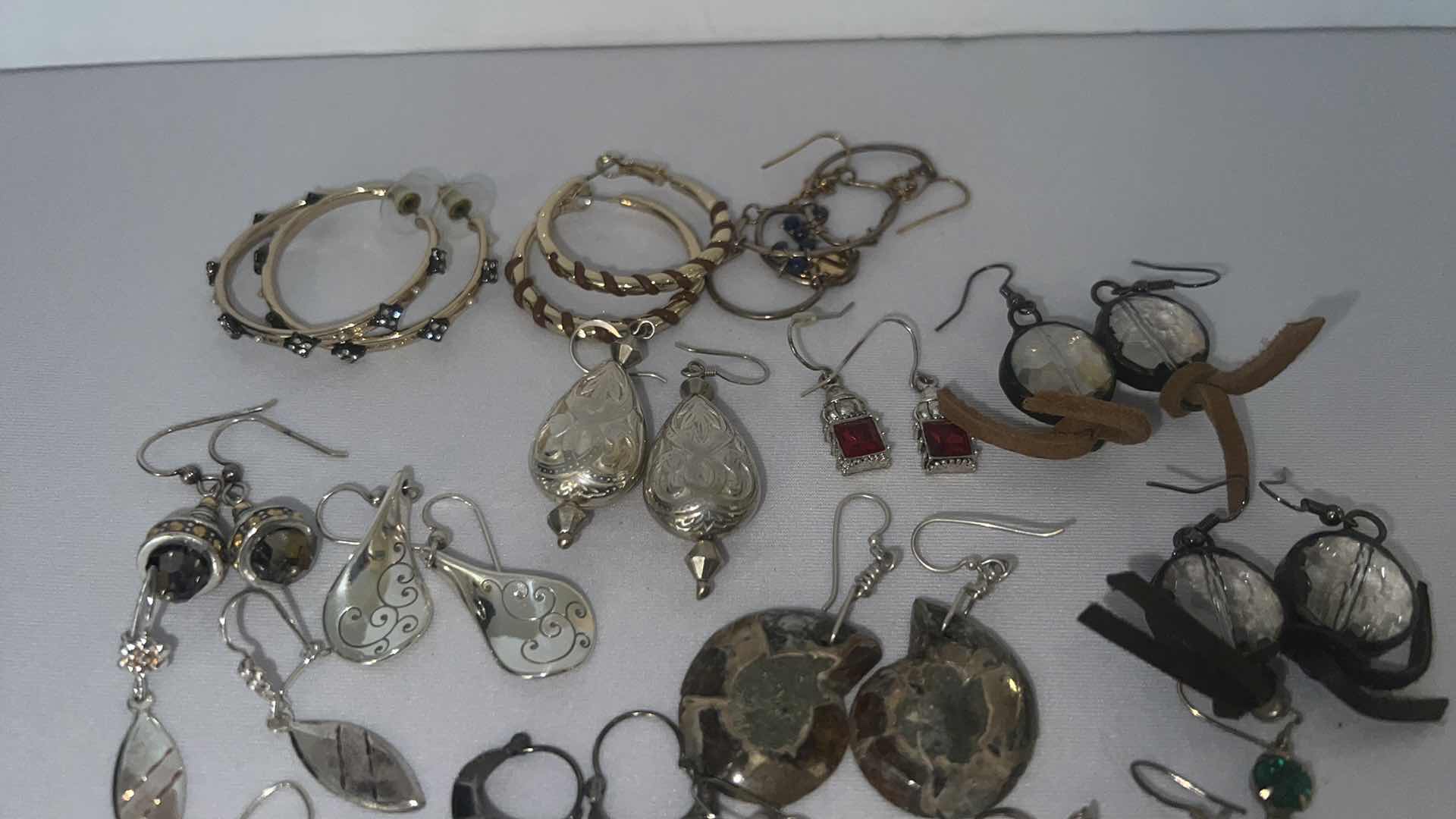 Photo 1 of 21 PAIRS-COSTUME JEWELRY EARRINGS