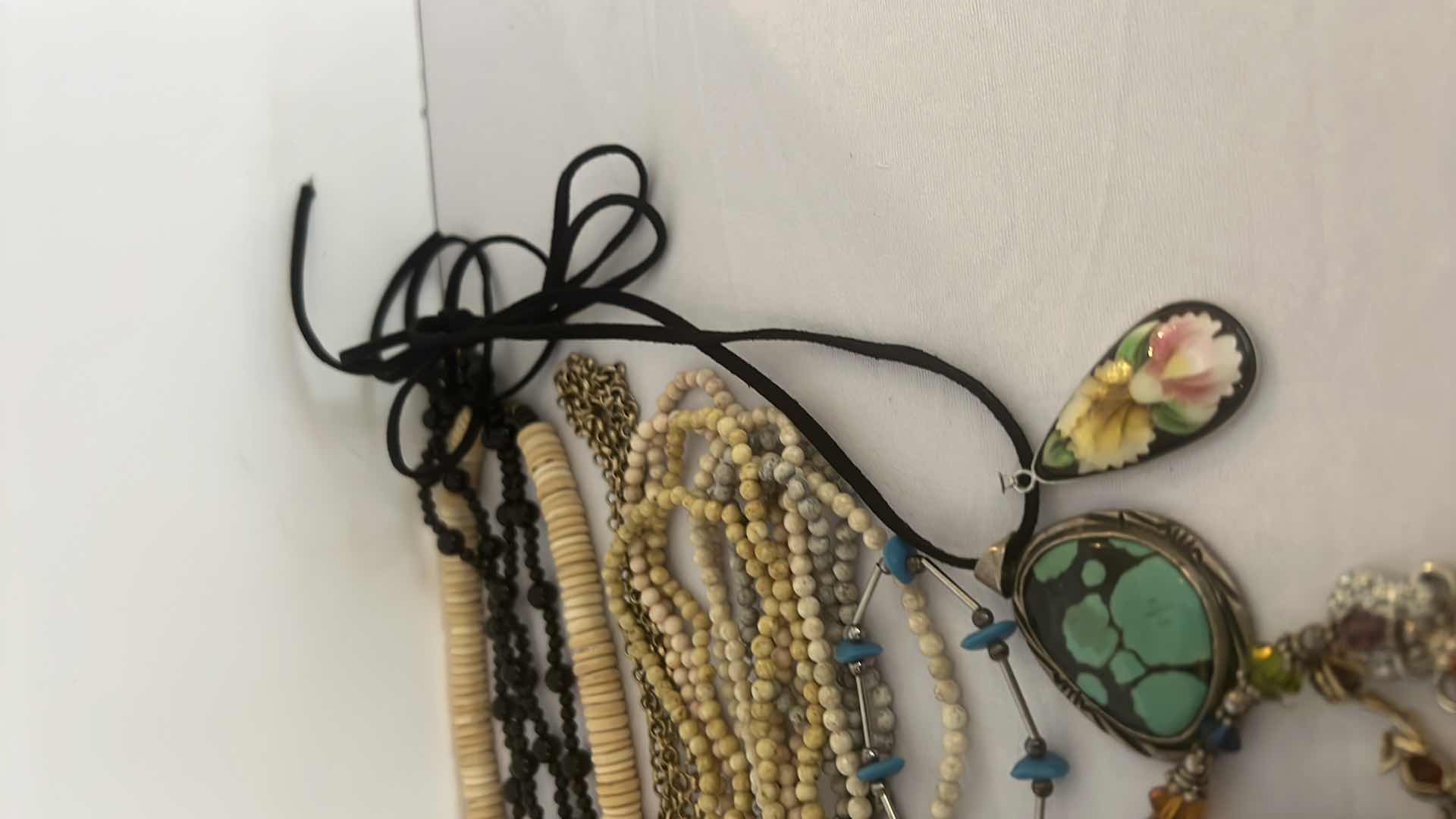 Photo 1 of COSTUME JEWELRY (NECKLACES, BRACELETS & PENDANTS)