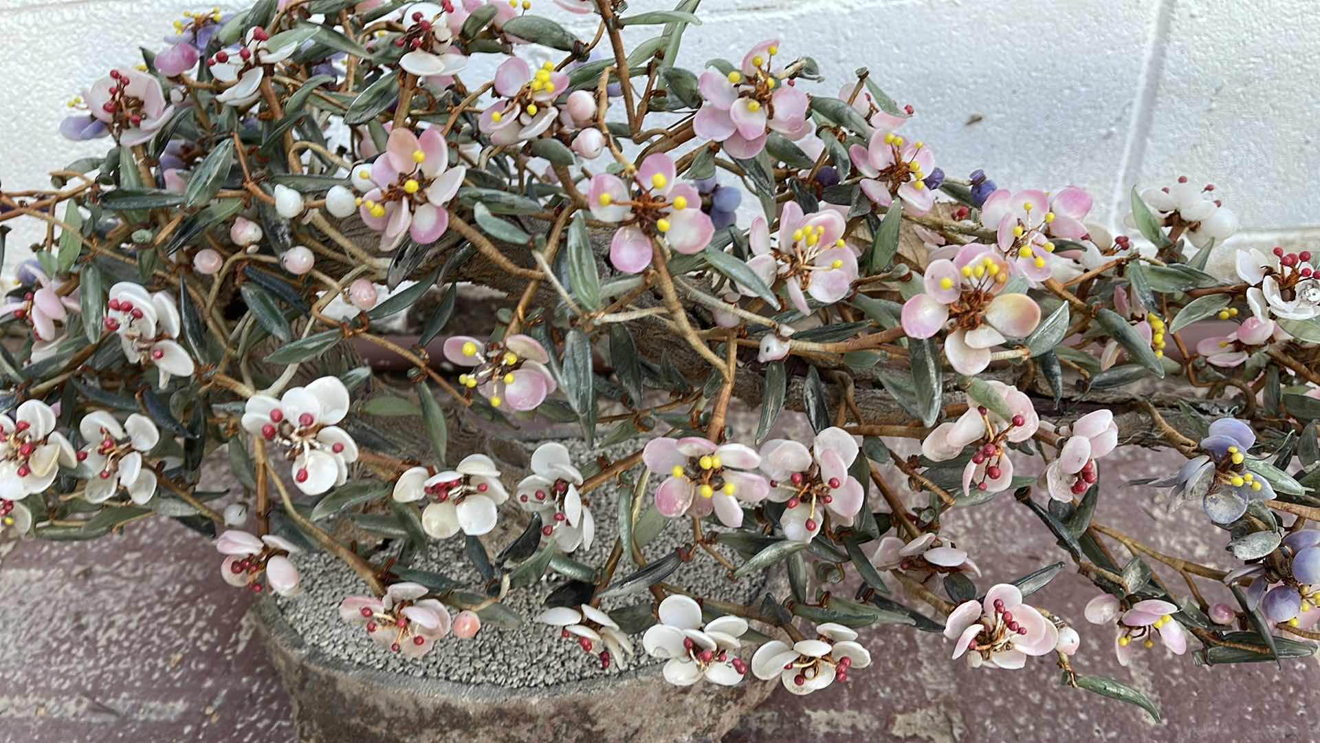 Photo 1 of ASIAN VINTAGE ART GLASS FLOWER ARRANGEMENT IN POT

