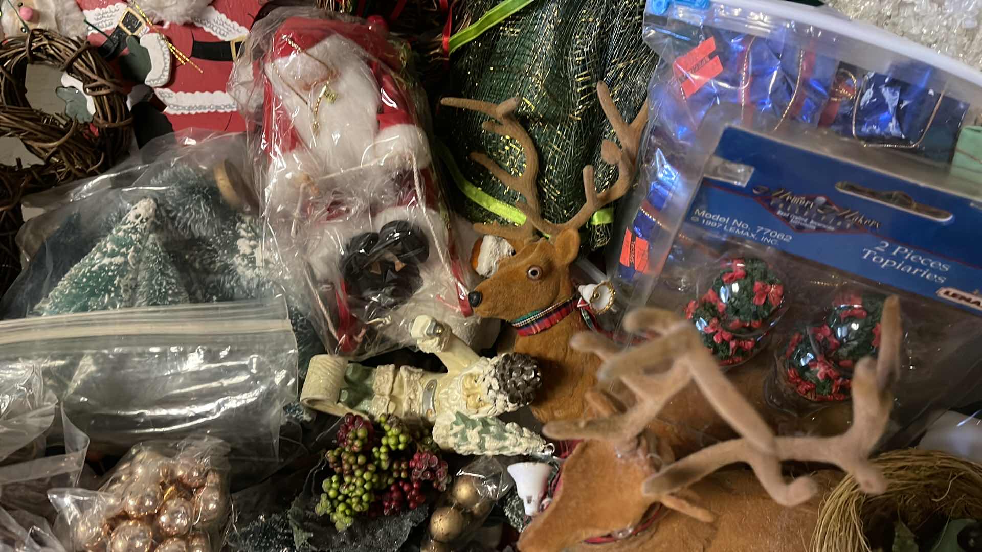 Photo 3 of CHRISTMAS