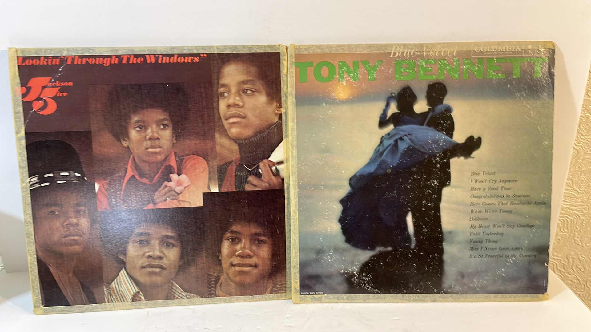 Photo 2 of VINTAGE RECORDS- CROSBY STILLS & NASH , JACKSON 5, TONY BENNETT, SANTA ESMERALDA