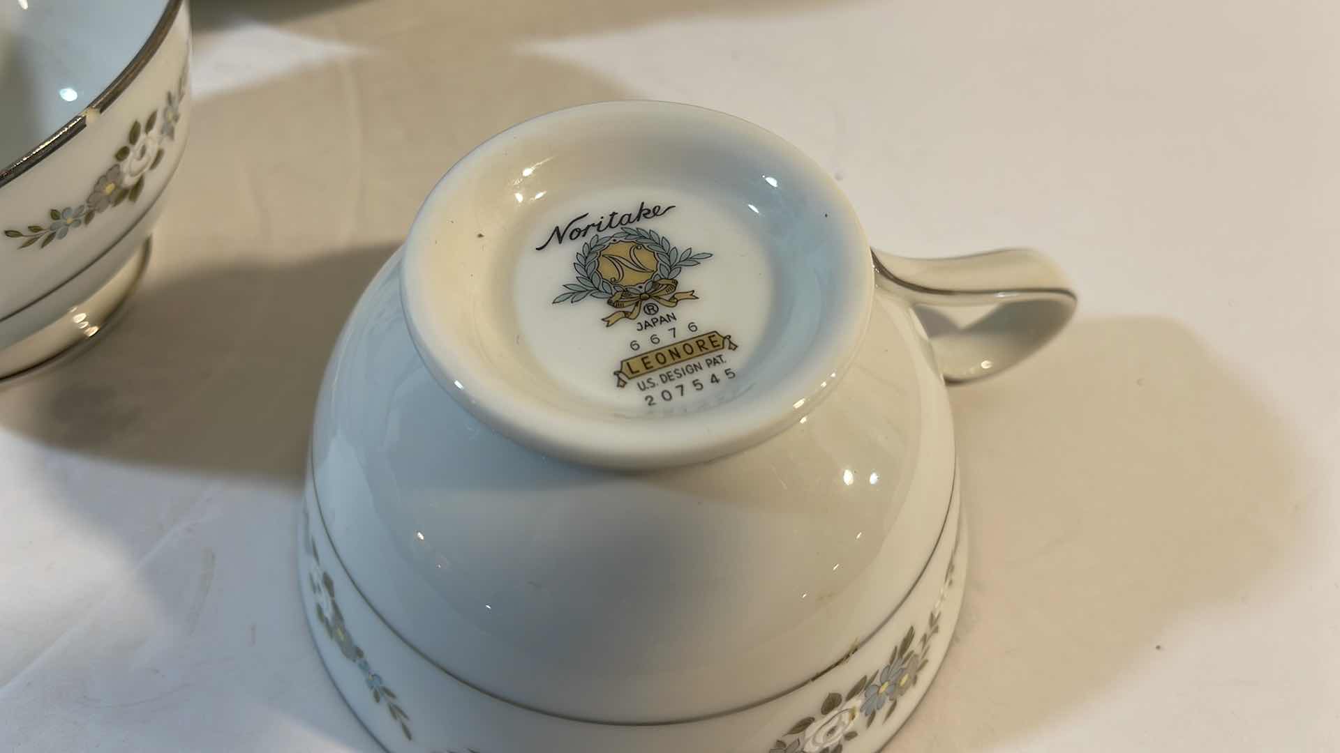 Photo 1 of Noritake LEONORE 
6 TEACUPS AND 7 SAUCERS MORE OF THIS SET IN auction