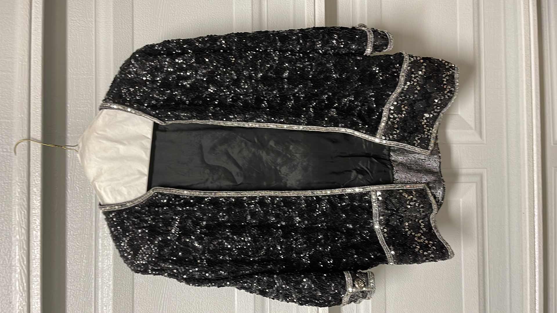 Photo 1 of VINTAGE CUSTOM STAGE WEAR - WORN BY MARY SAENZ AKA ROBERTA DARREN SIZE XS-S
SEQUIN FITTED LONG SLEEVE SIZE S/M