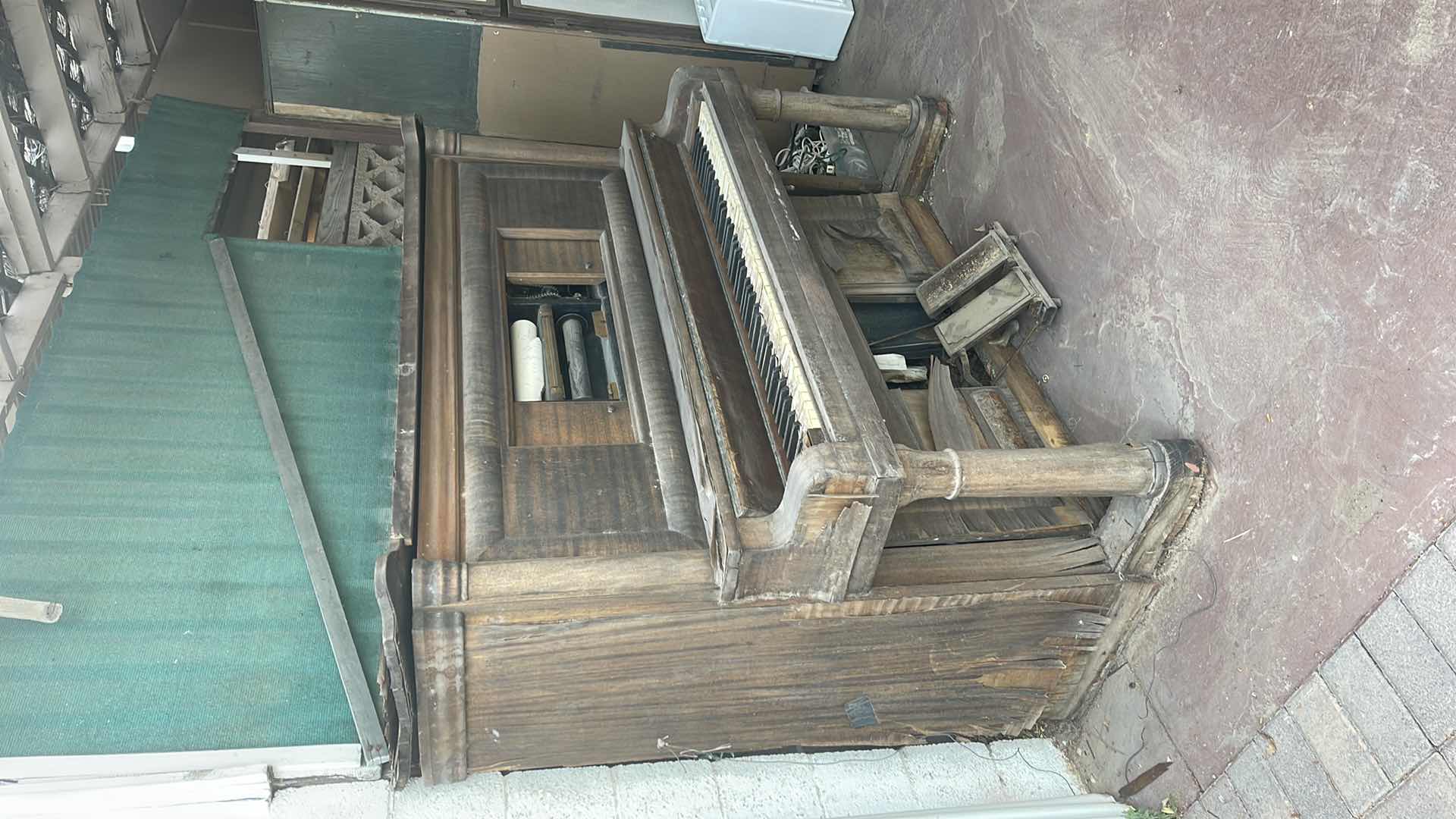Photo 1 of 1926 ANTIQUE WAYDIG PLAYER PIANO FOR PARTS
