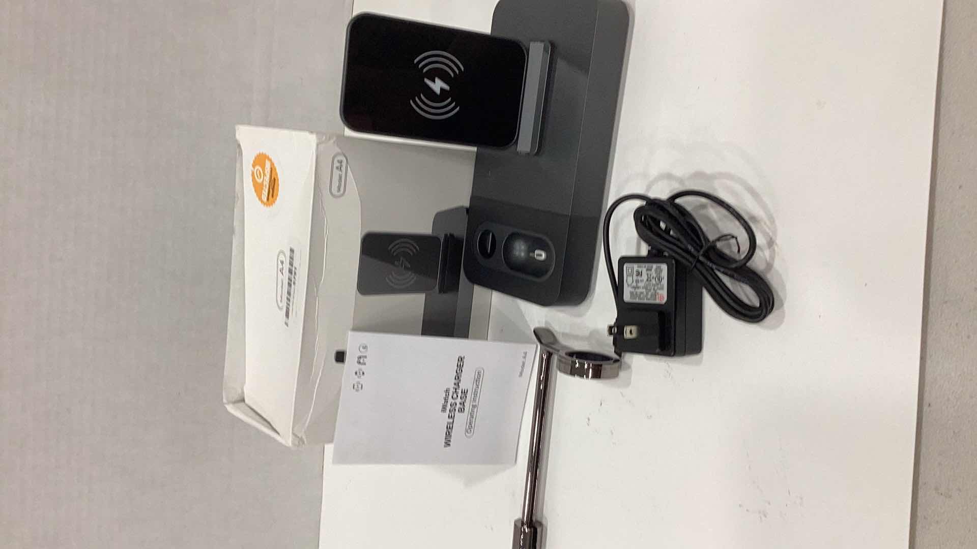 Photo 1 of IWATCH WIRELESS CHARGER BASE
