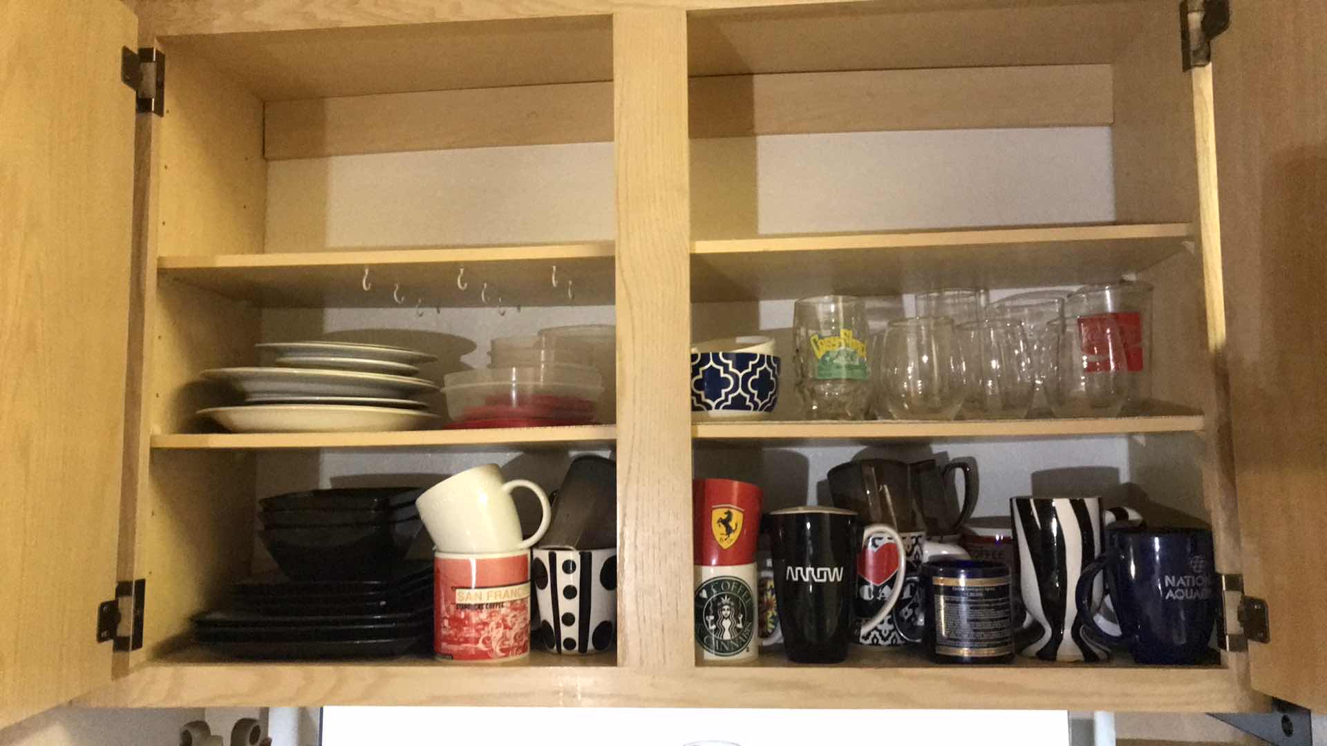 Photo 1 of CONTENTS OF CABINET