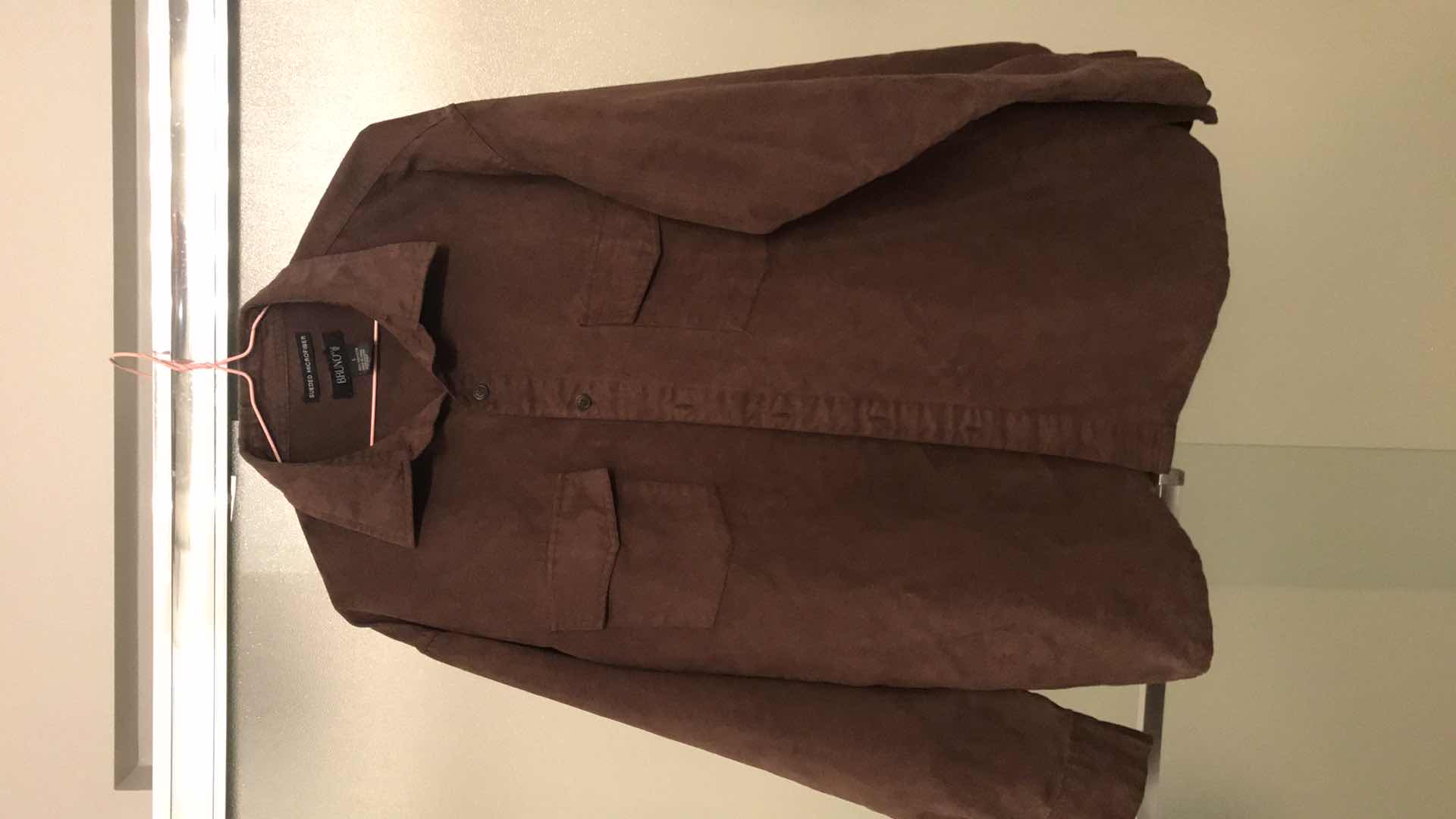 Photo 1 of MENS LONG SLEEVE DRESS SHIRTS AND PANTS SIZE L / XL PANTS 34