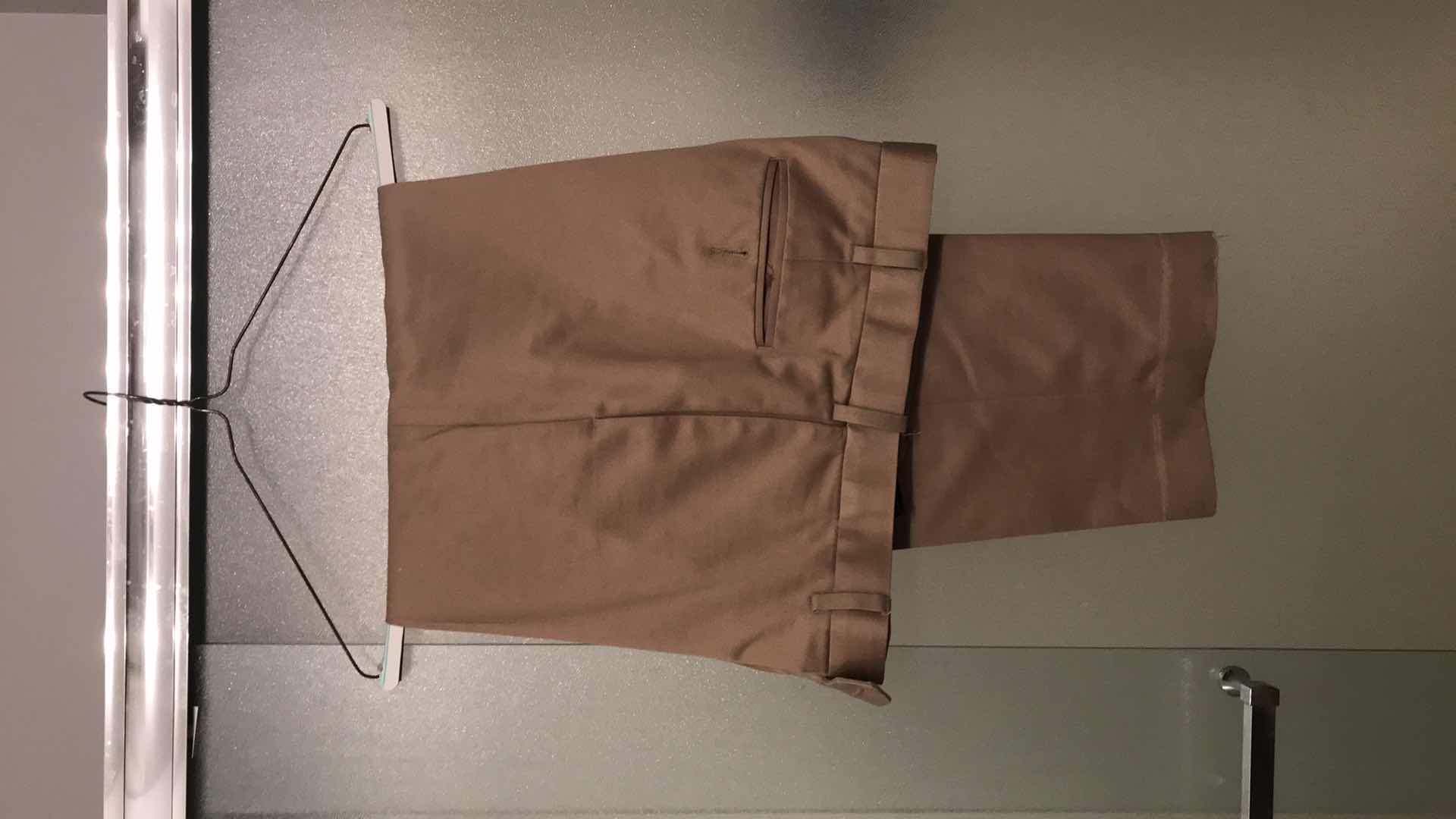 Photo 1 of MENS LONG SLEEVE DRESS SHIRTS AND PANTS SIZE L / XL PANTS 34